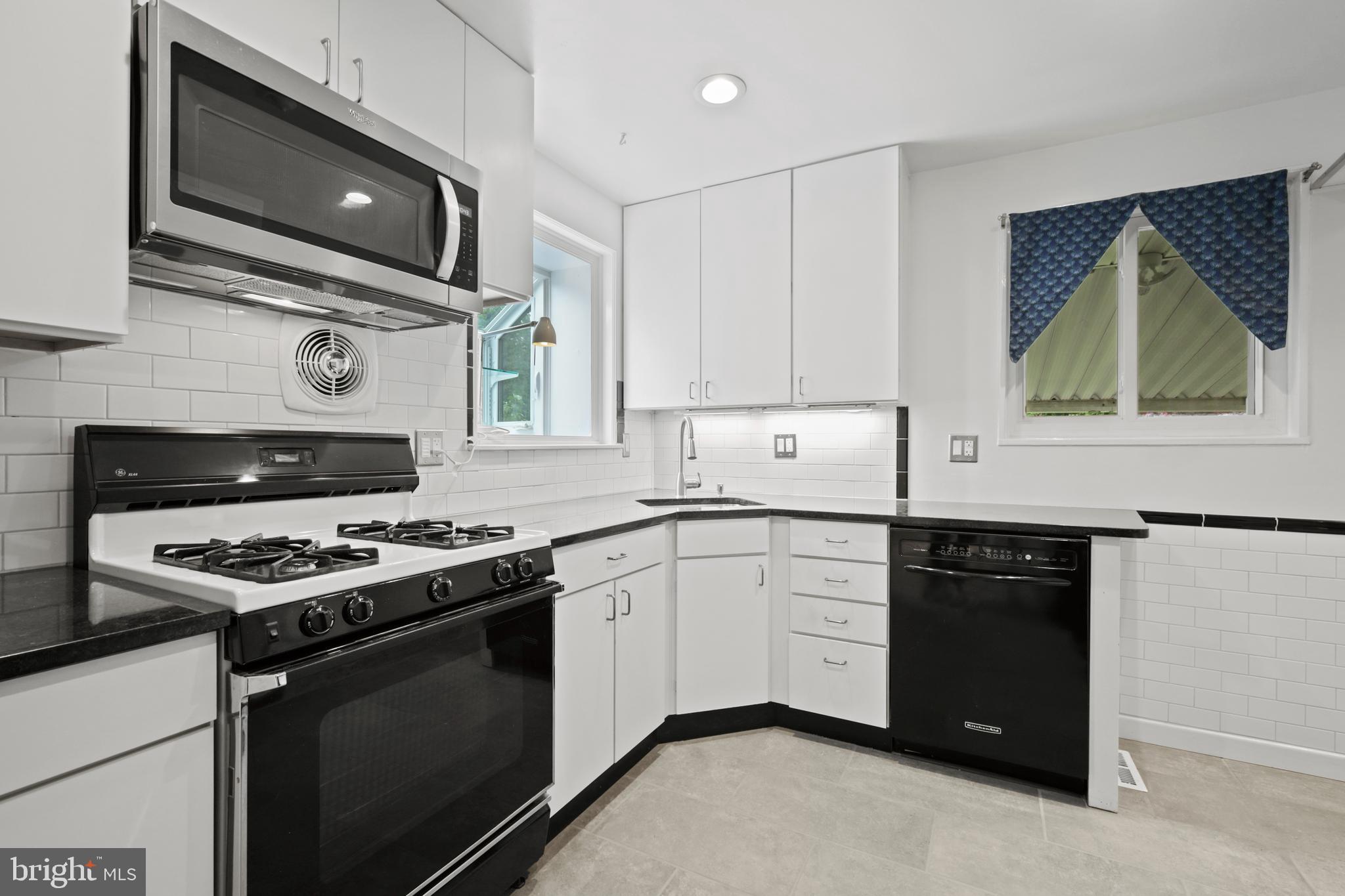 ROCKLAND - Residential Lease