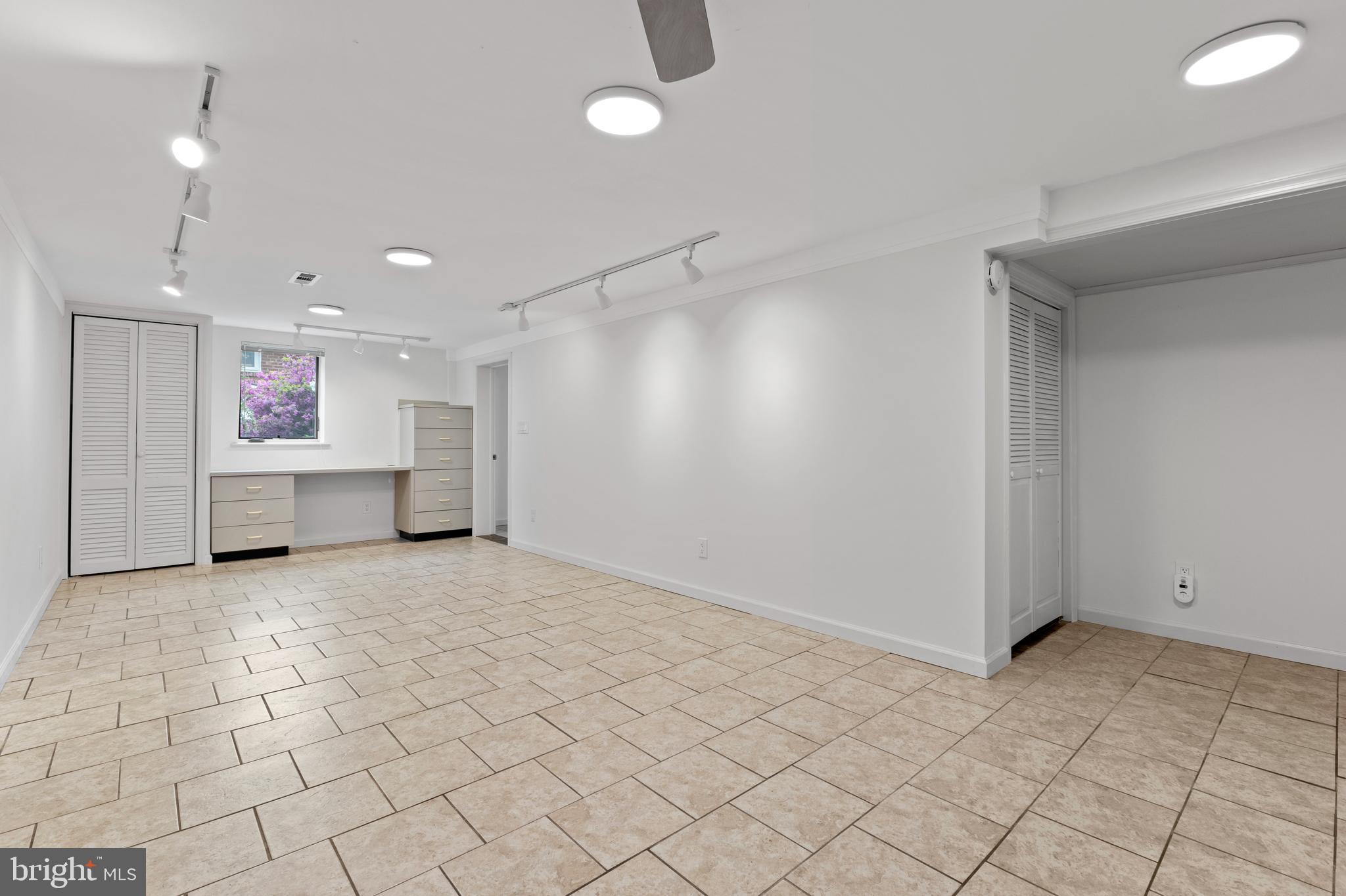 ROCKLAND - Residential Lease