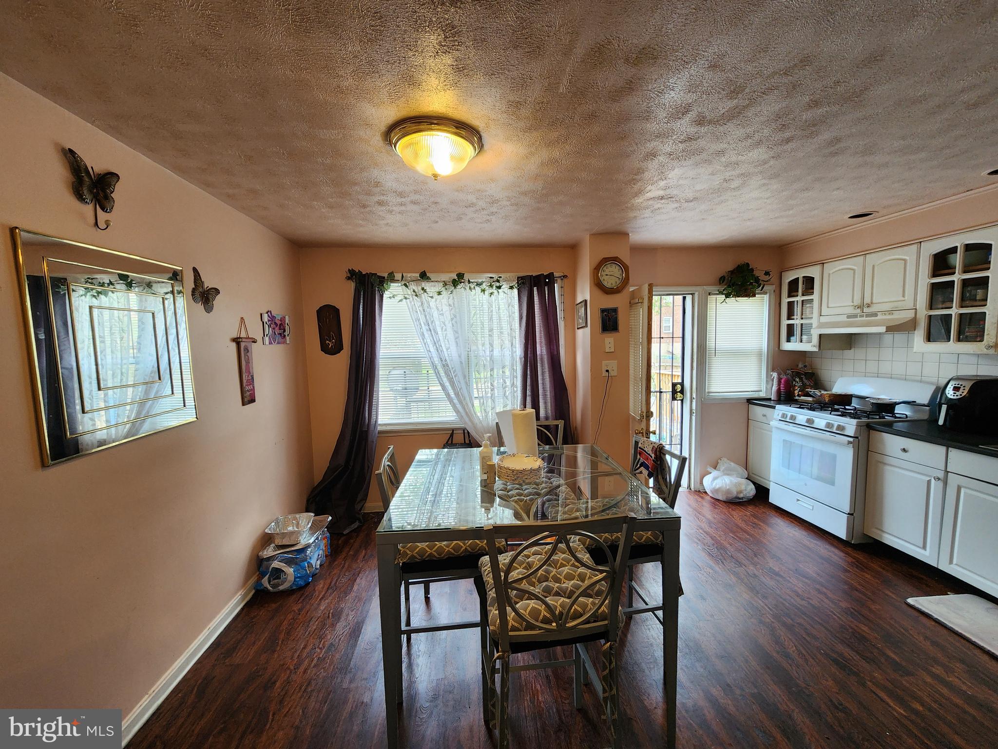 1351 CAMBRIA STREET