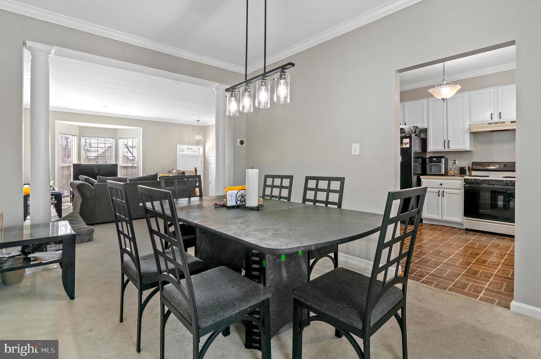 SUMMIT CREEK - Residential