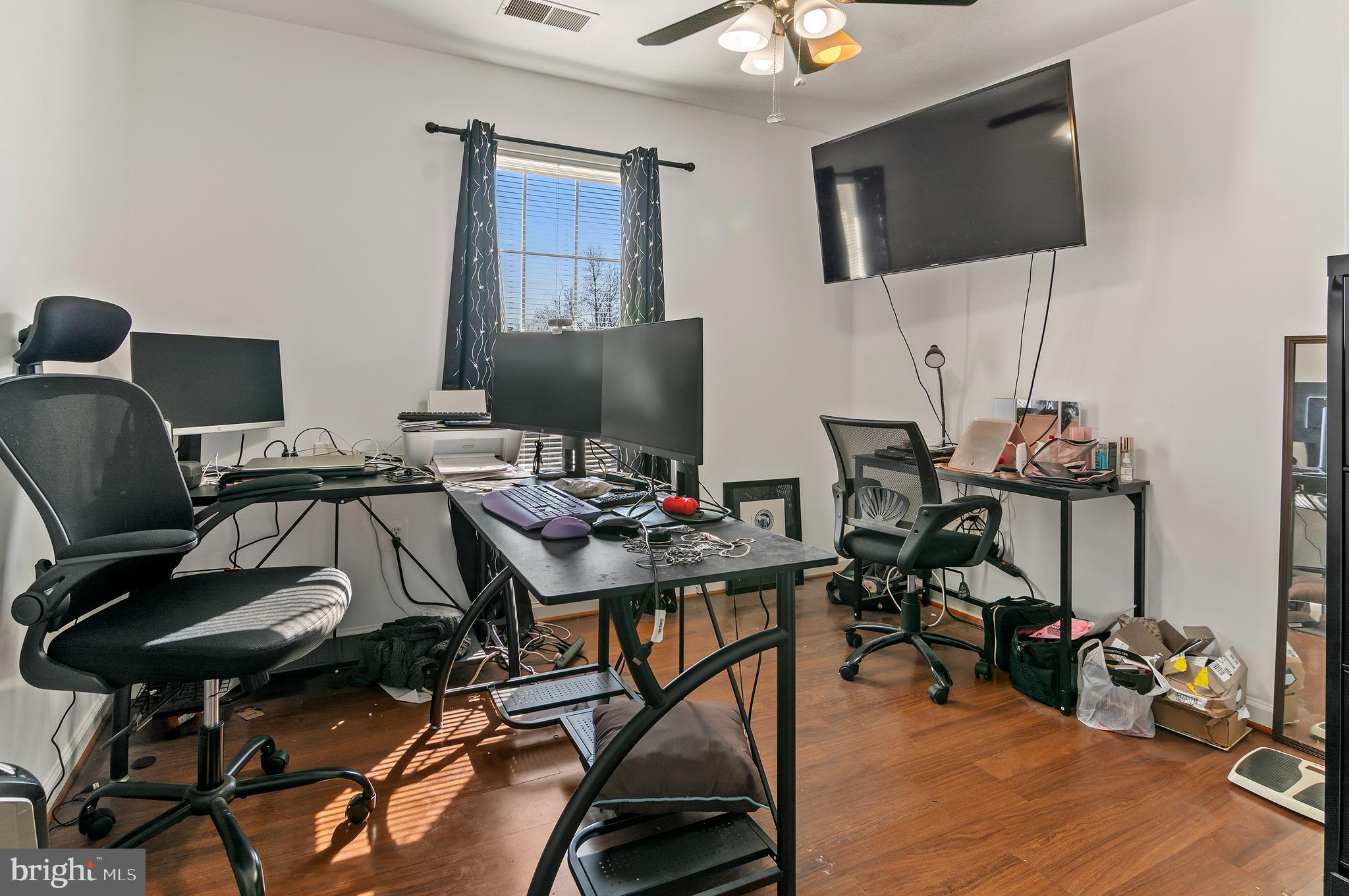 SUMMIT CREEK - Residential