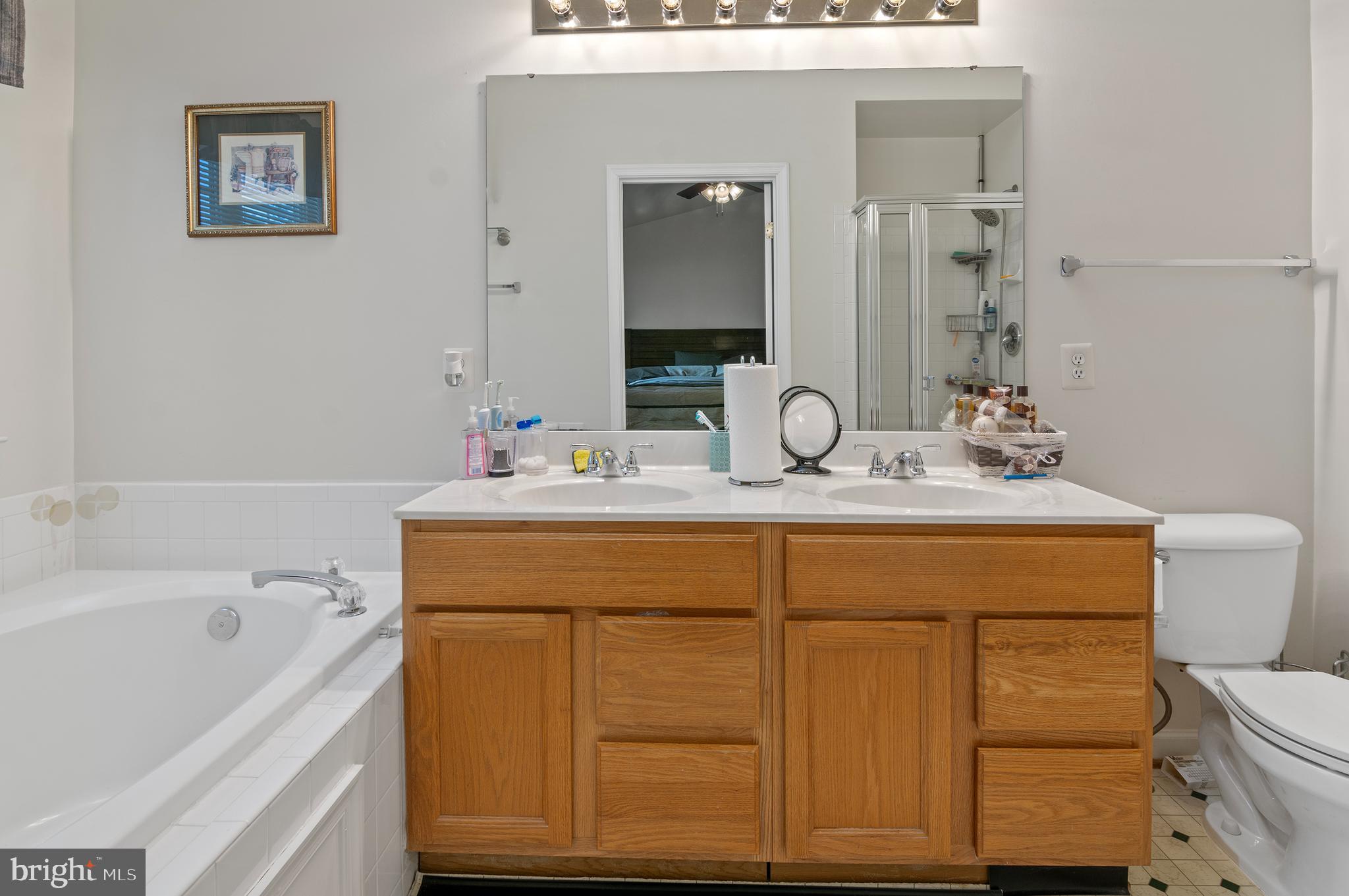 SUMMIT CREEK - Residential