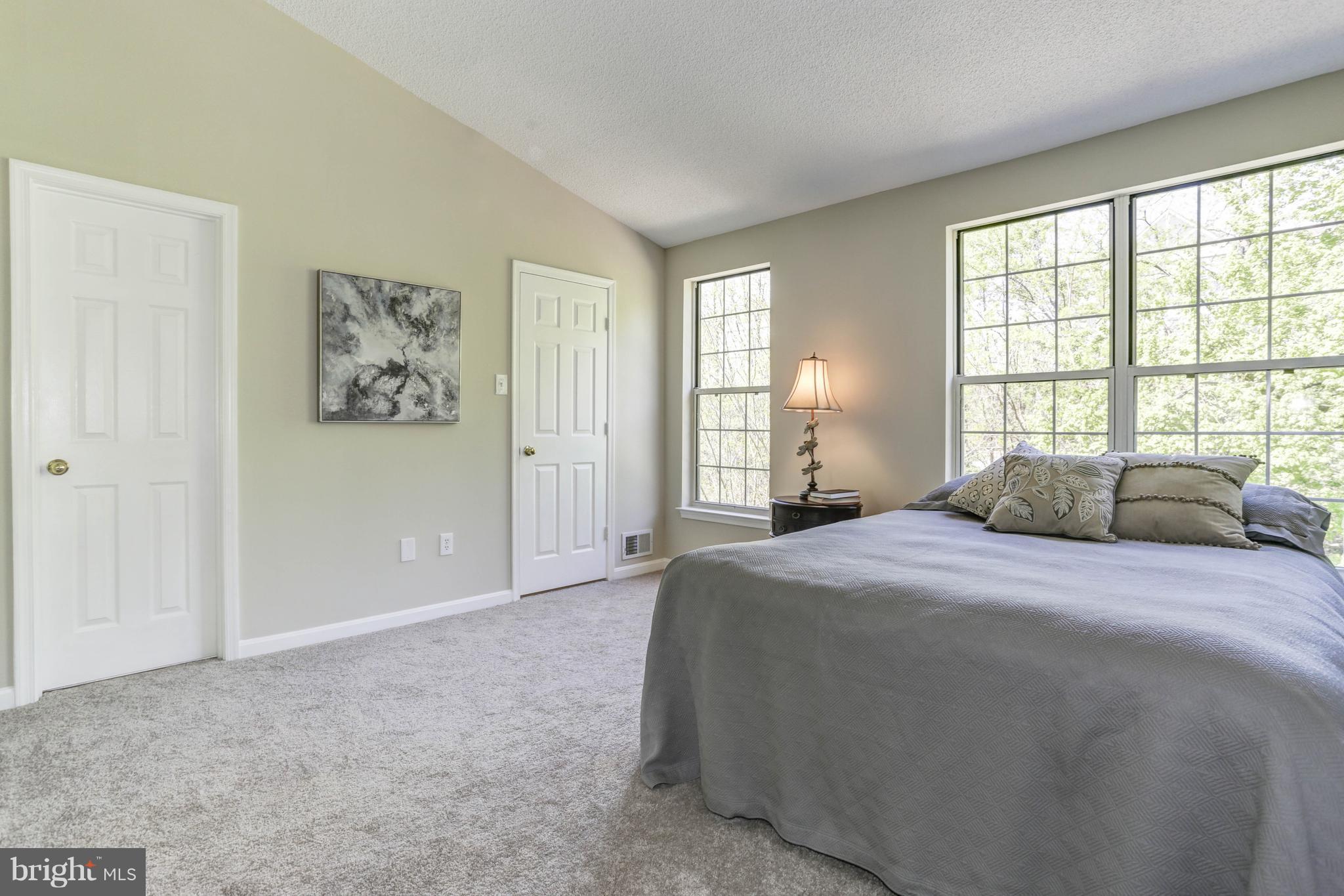 LONGMEAD - Residential