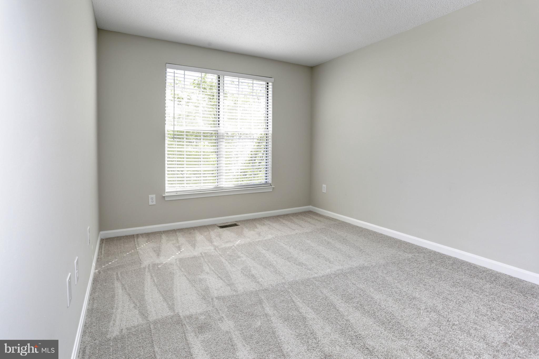 LONGMEAD - Residential