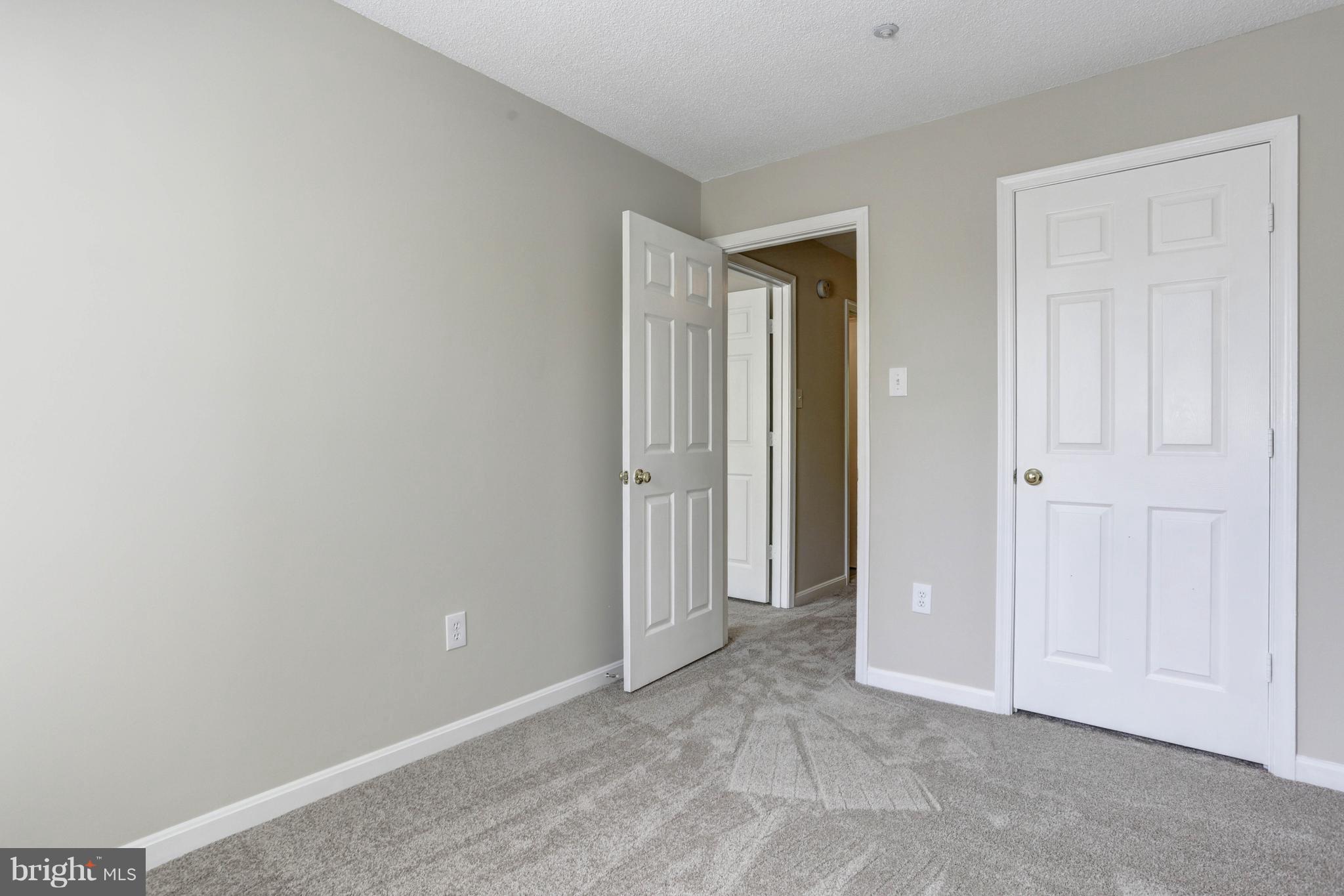 LONGMEAD - Residential