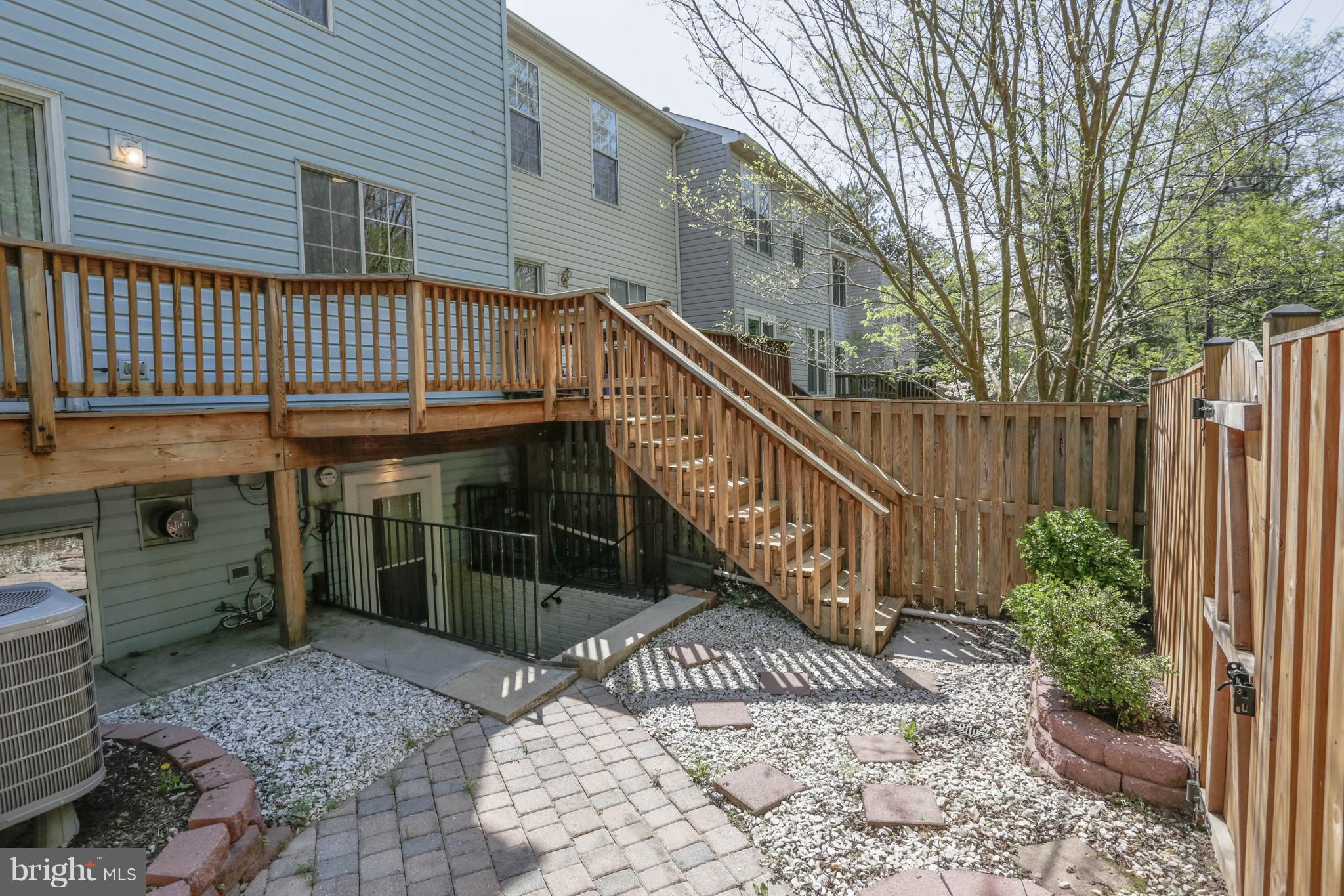 LONGMEAD - Residential