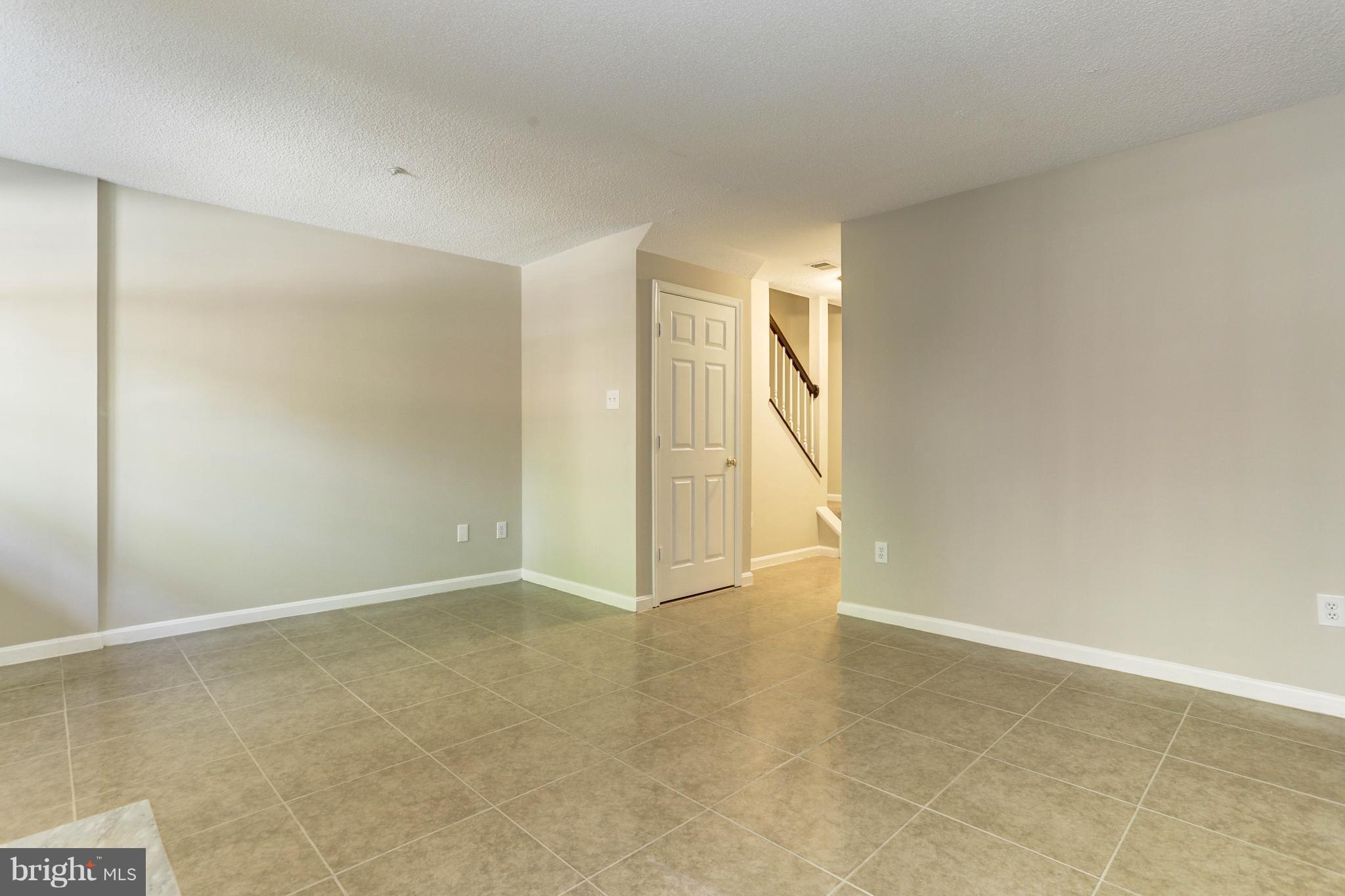 LONGMEAD - Residential