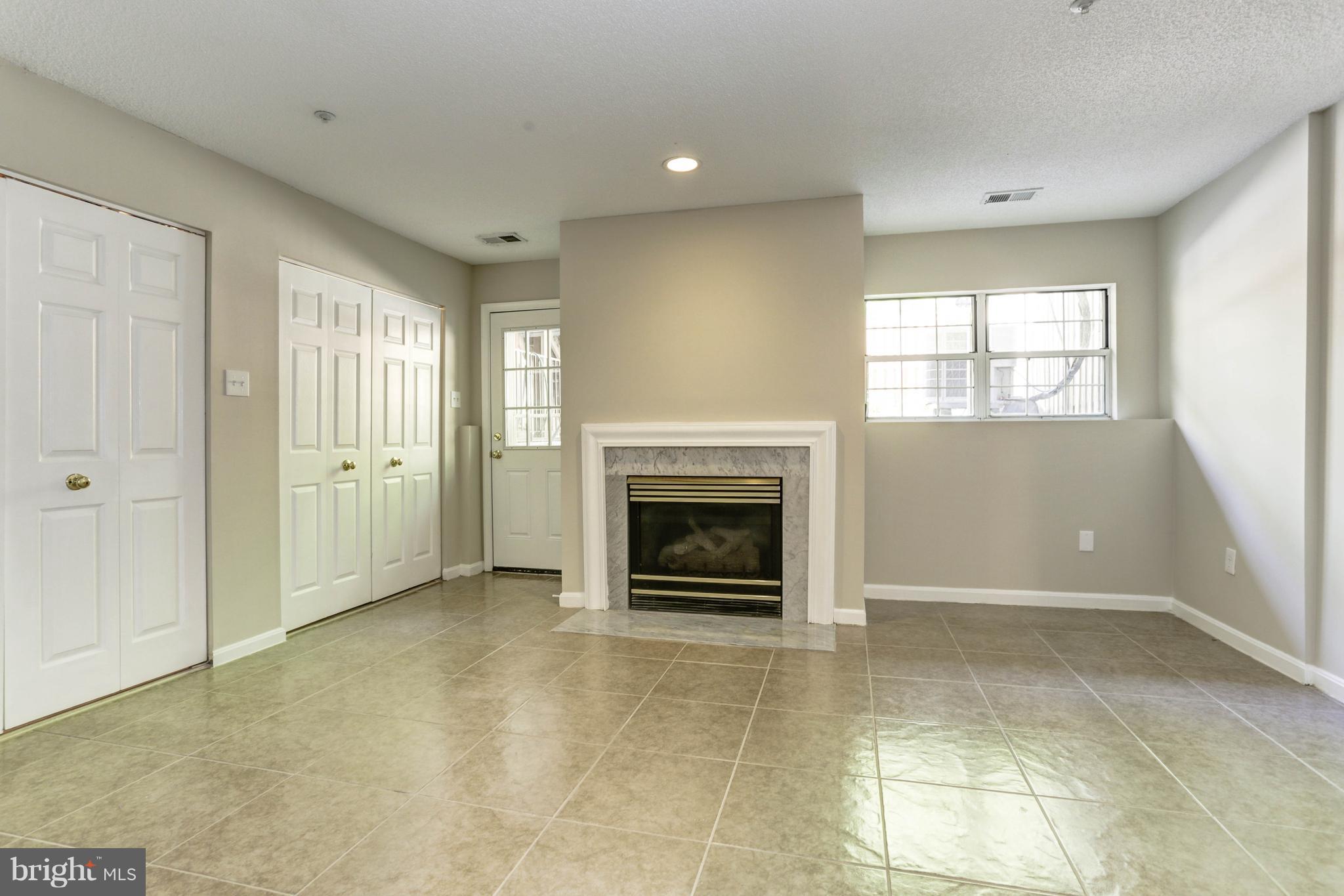 LONGMEAD - Residential