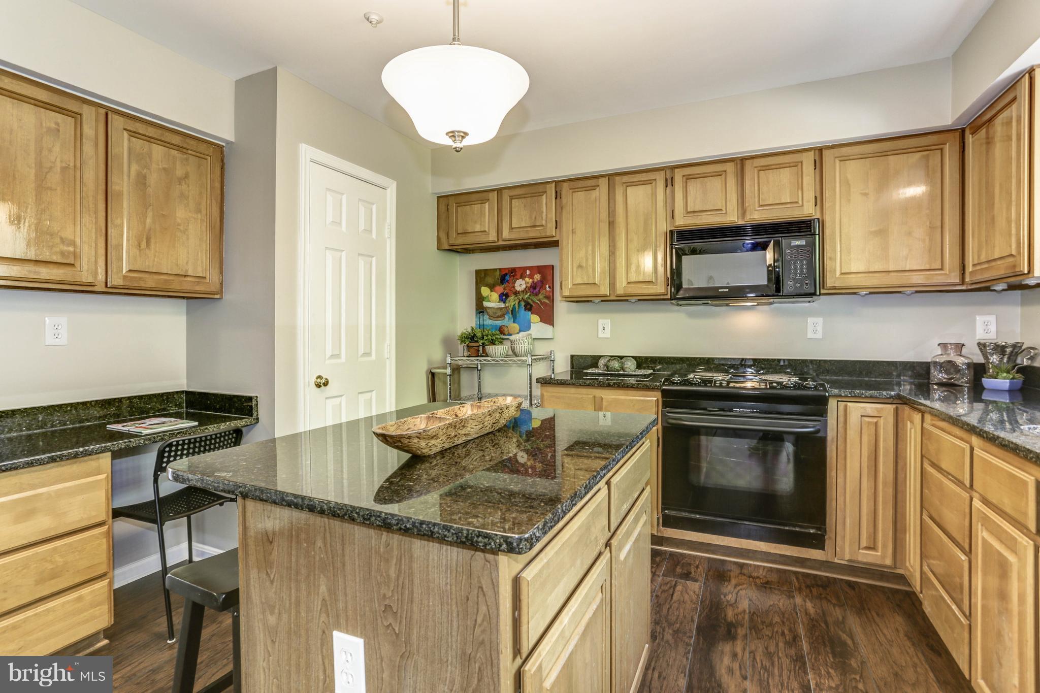 LONGMEAD - Residential