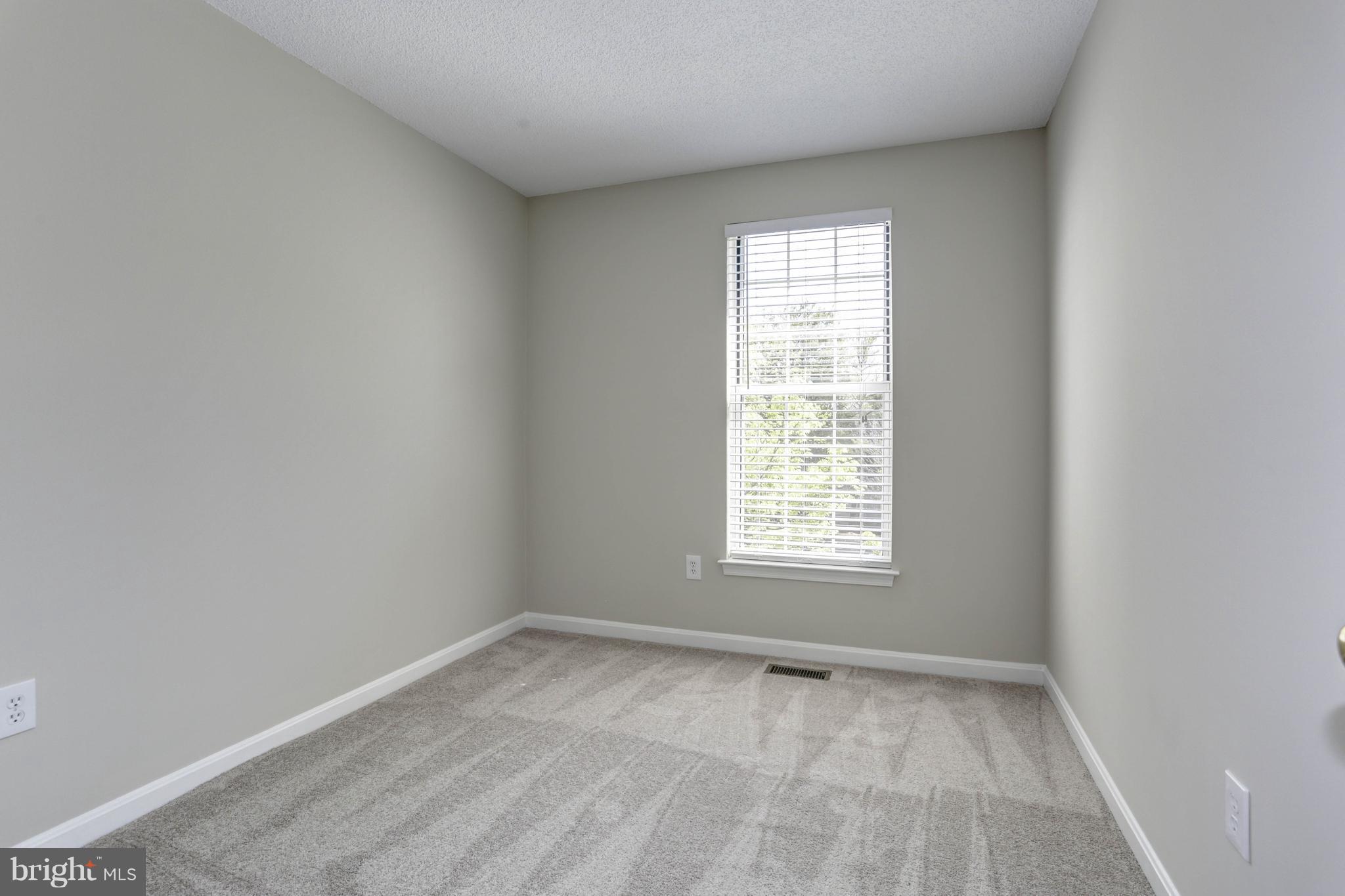 LONGMEAD - Residential