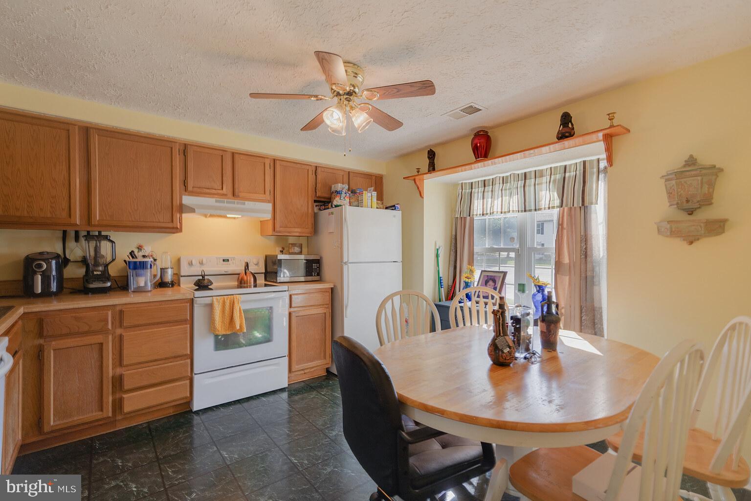 TANGLEWOOD TOWNHOMES SUB - Residential