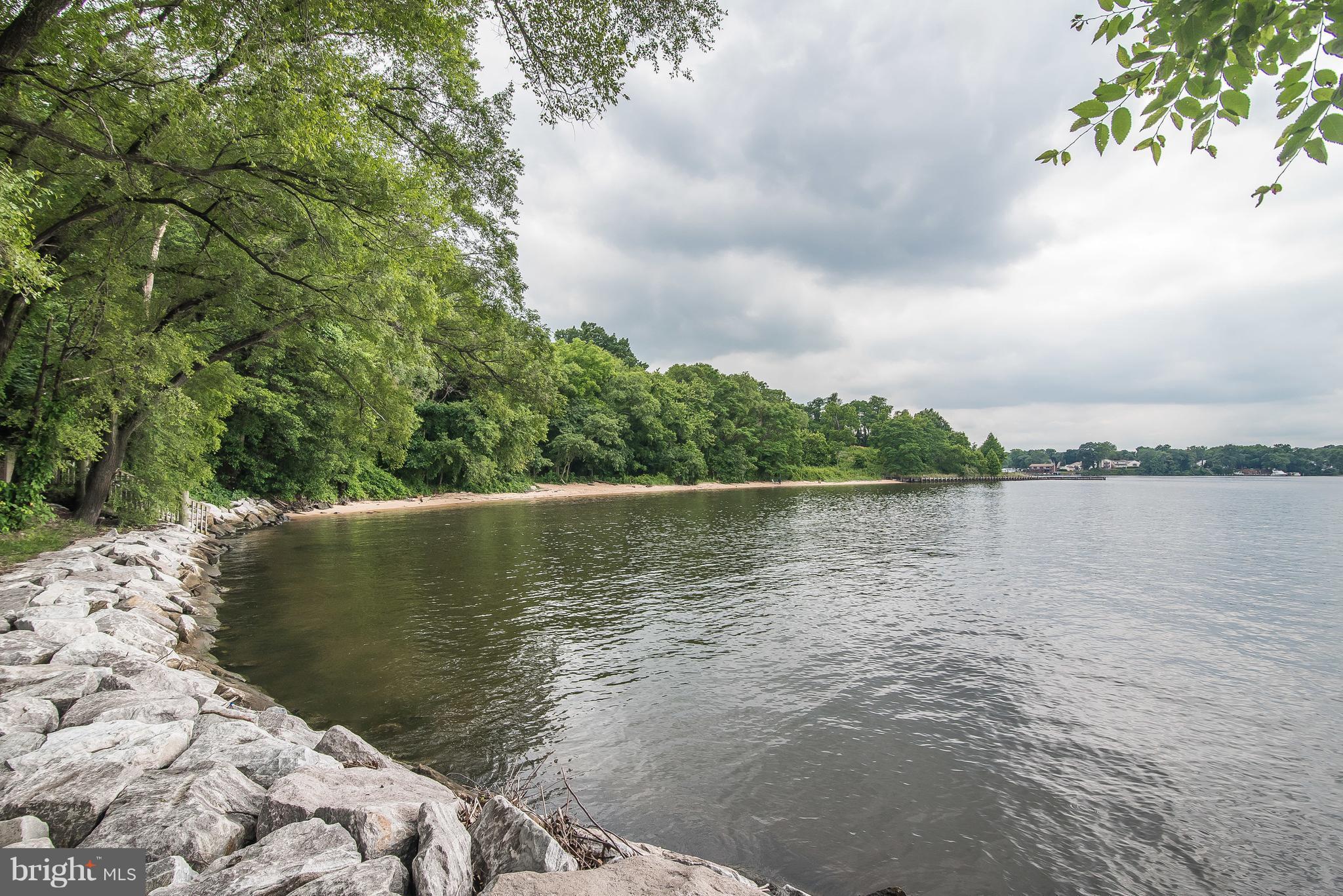 RIVIERA BEACH - Residential Lease