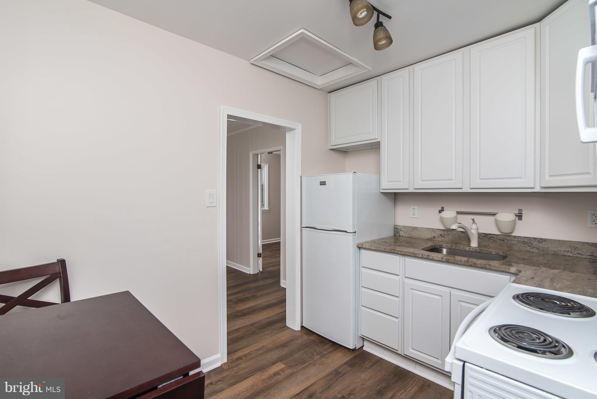 RIVIERA BEACH - Residential Lease