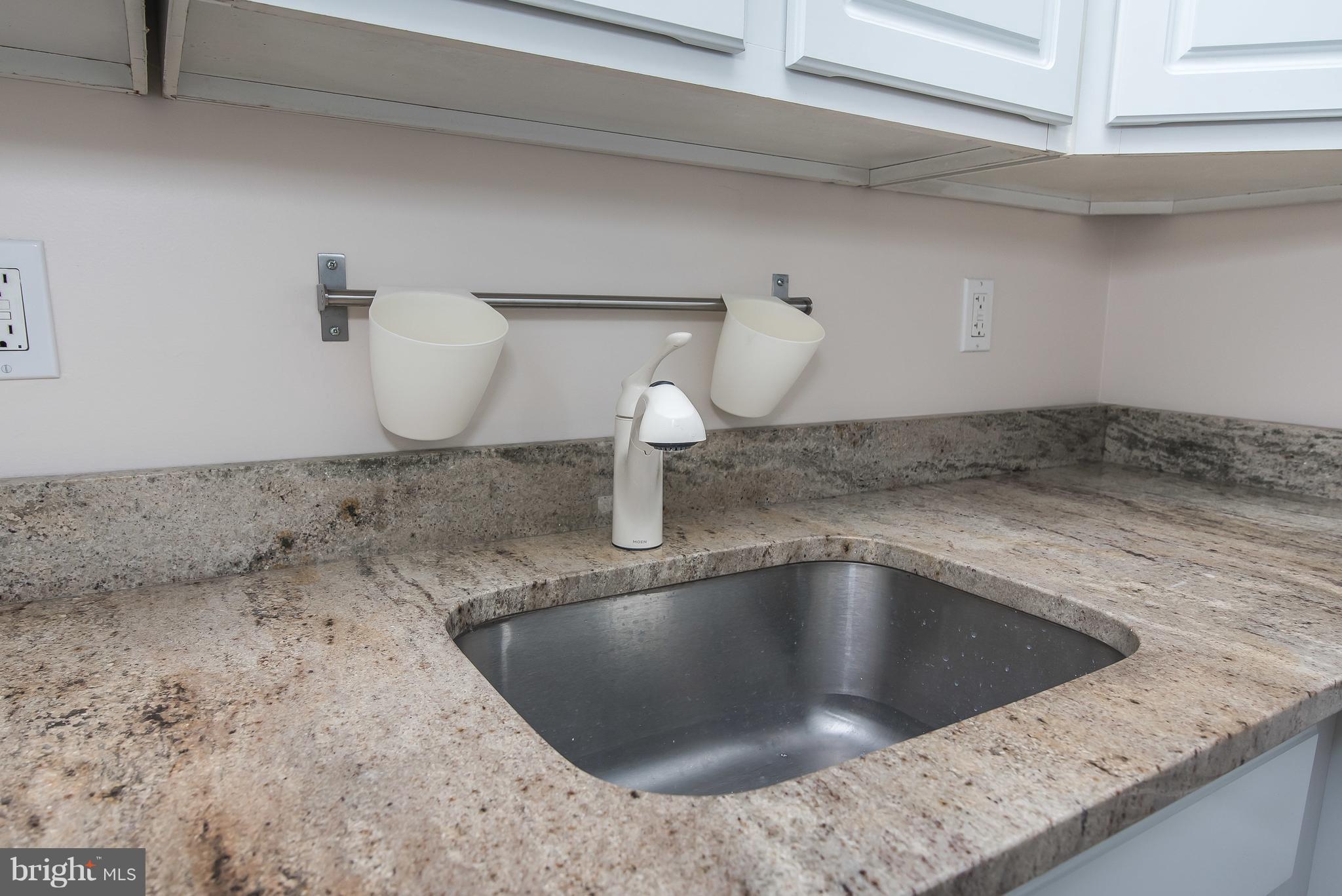 RIVIERA BEACH - Residential Lease