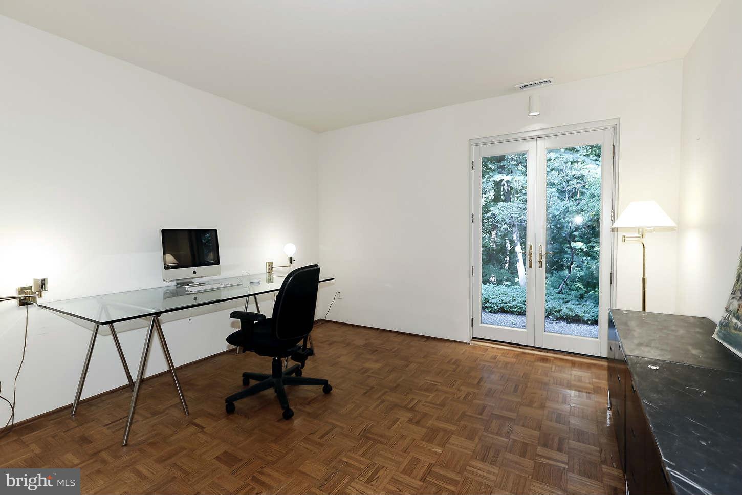 EAGLE ACRES - Residential