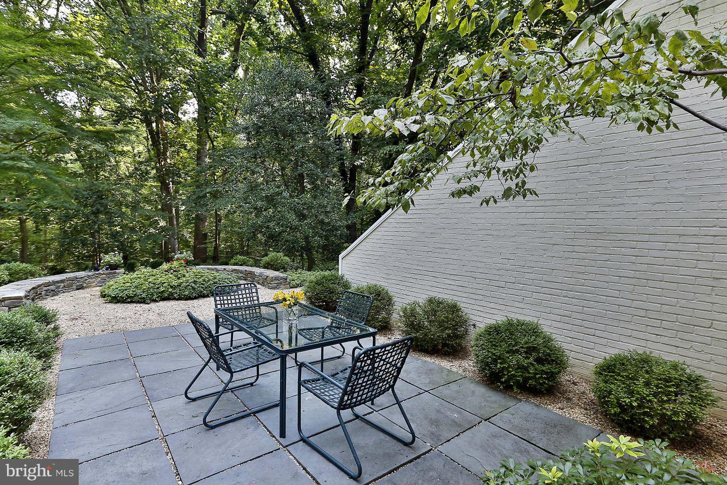 EAGLE ACRES - Residential