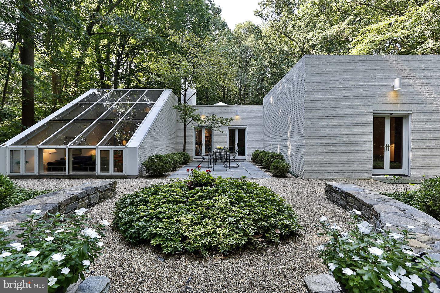 EAGLE ACRES - Residential