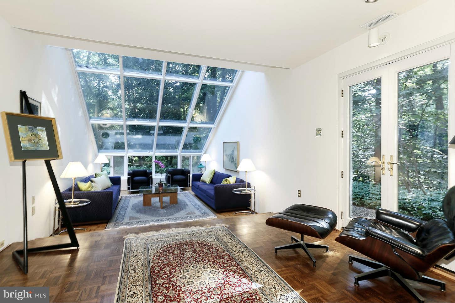 EAGLE ACRES - Residential