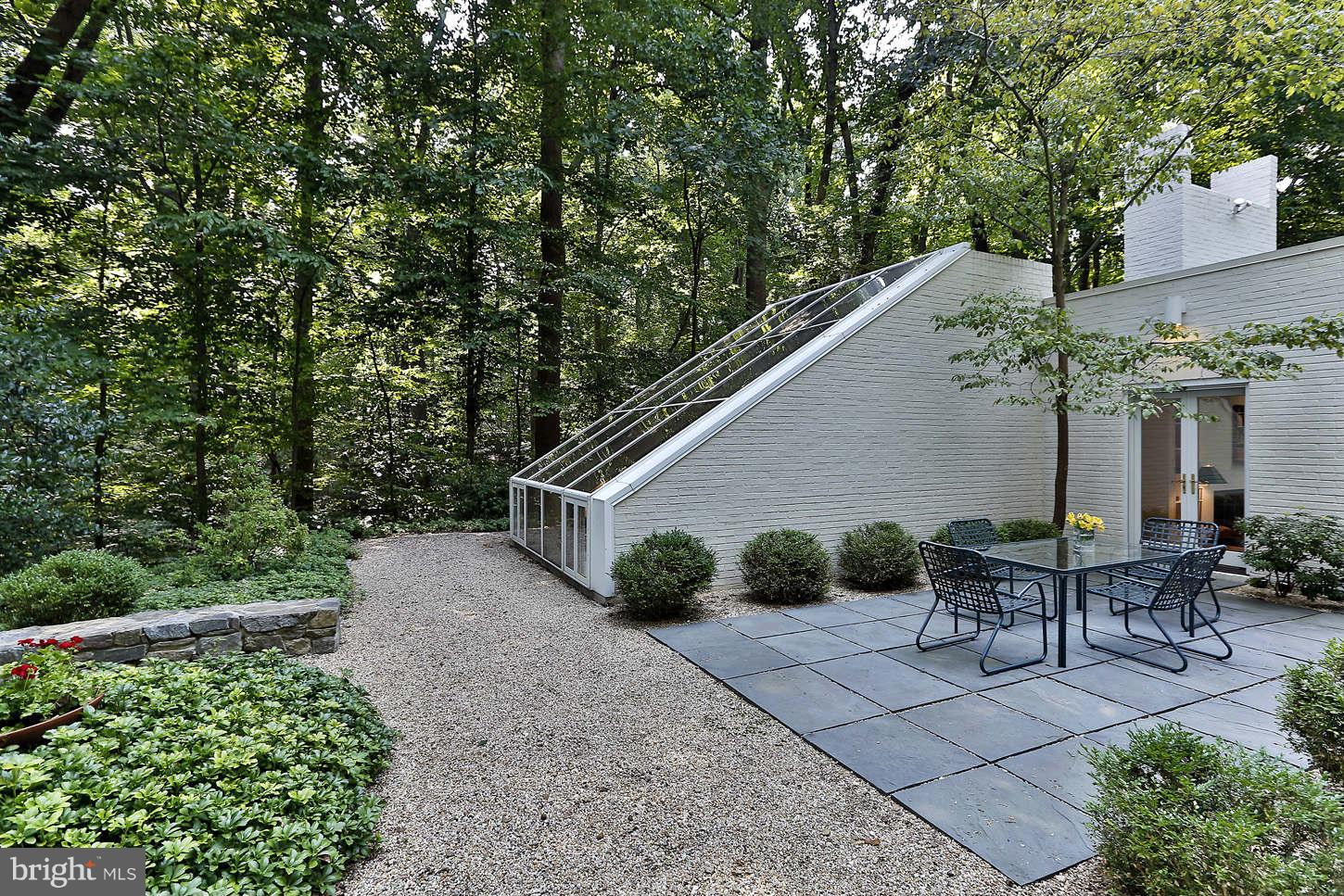 EAGLE ACRES - Residential