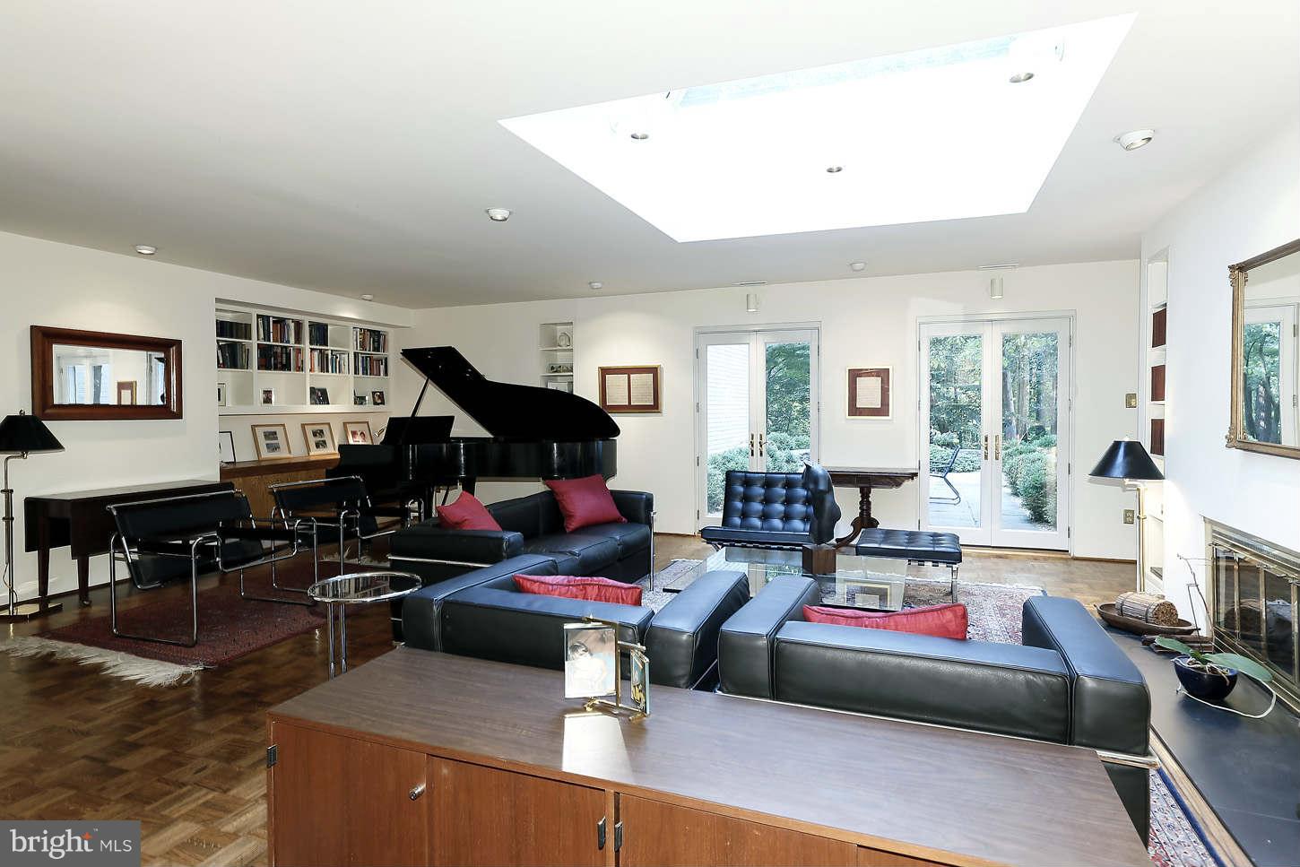 EAGLE ACRES - Residential