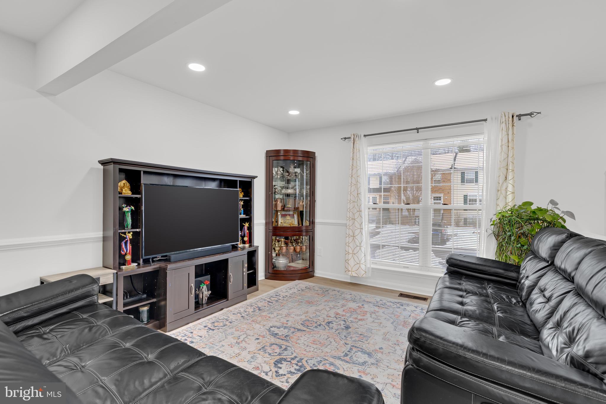 BELMONT STATION - Residential