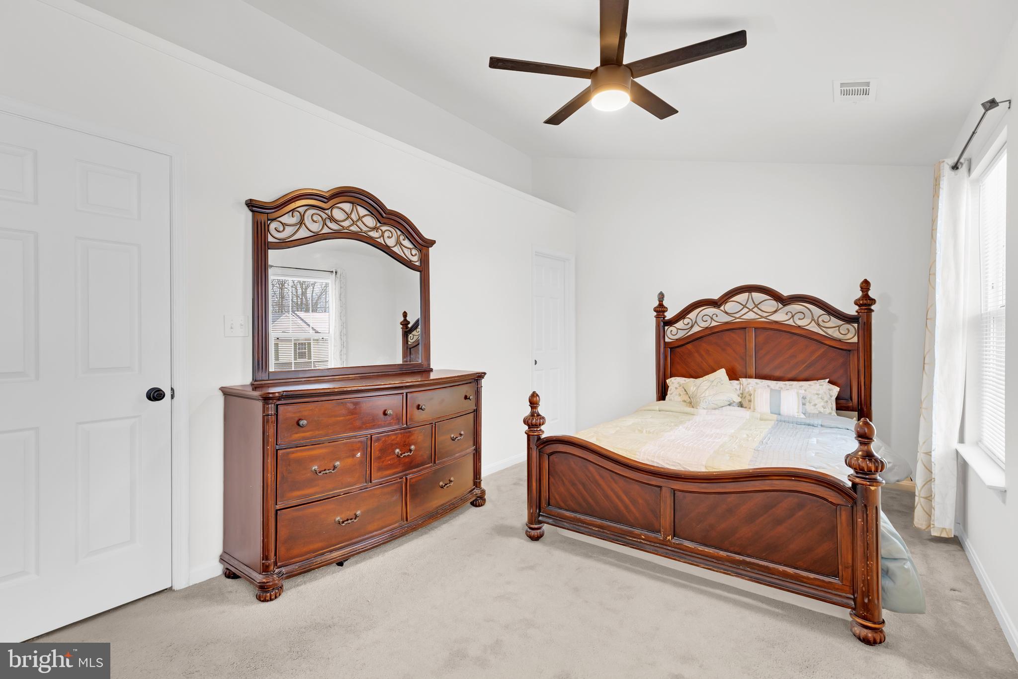 BELMONT STATION - Residential