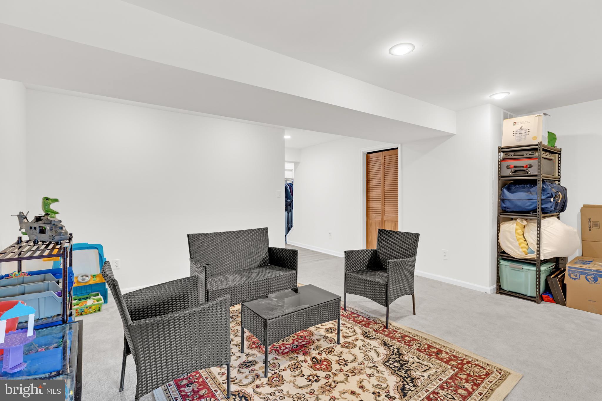 BELMONT STATION - Residential