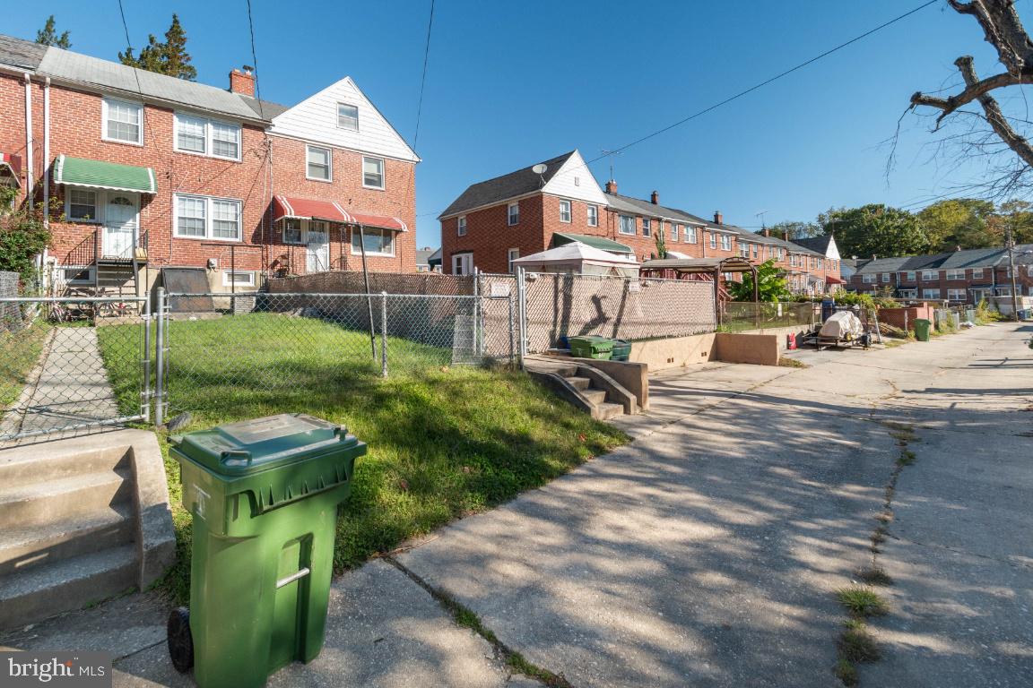 NORTHWOOD - Residential