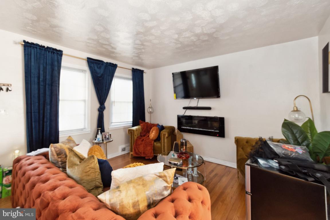 NORTHWOOD - Residential