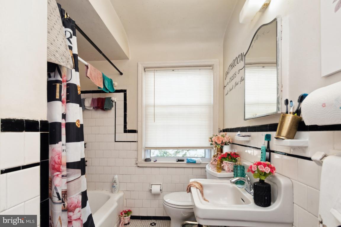 NORTHWOOD - Residential