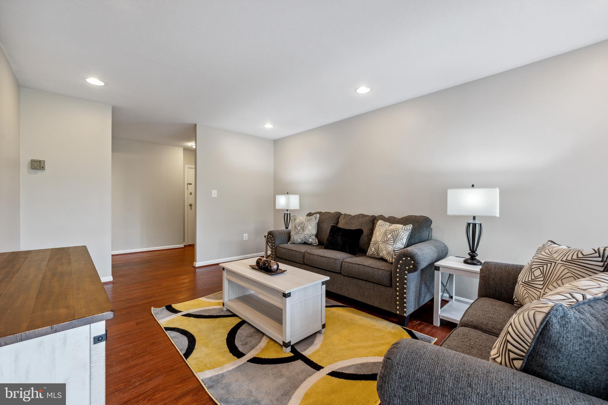 HAWTHORNE VILLAGE - Residential