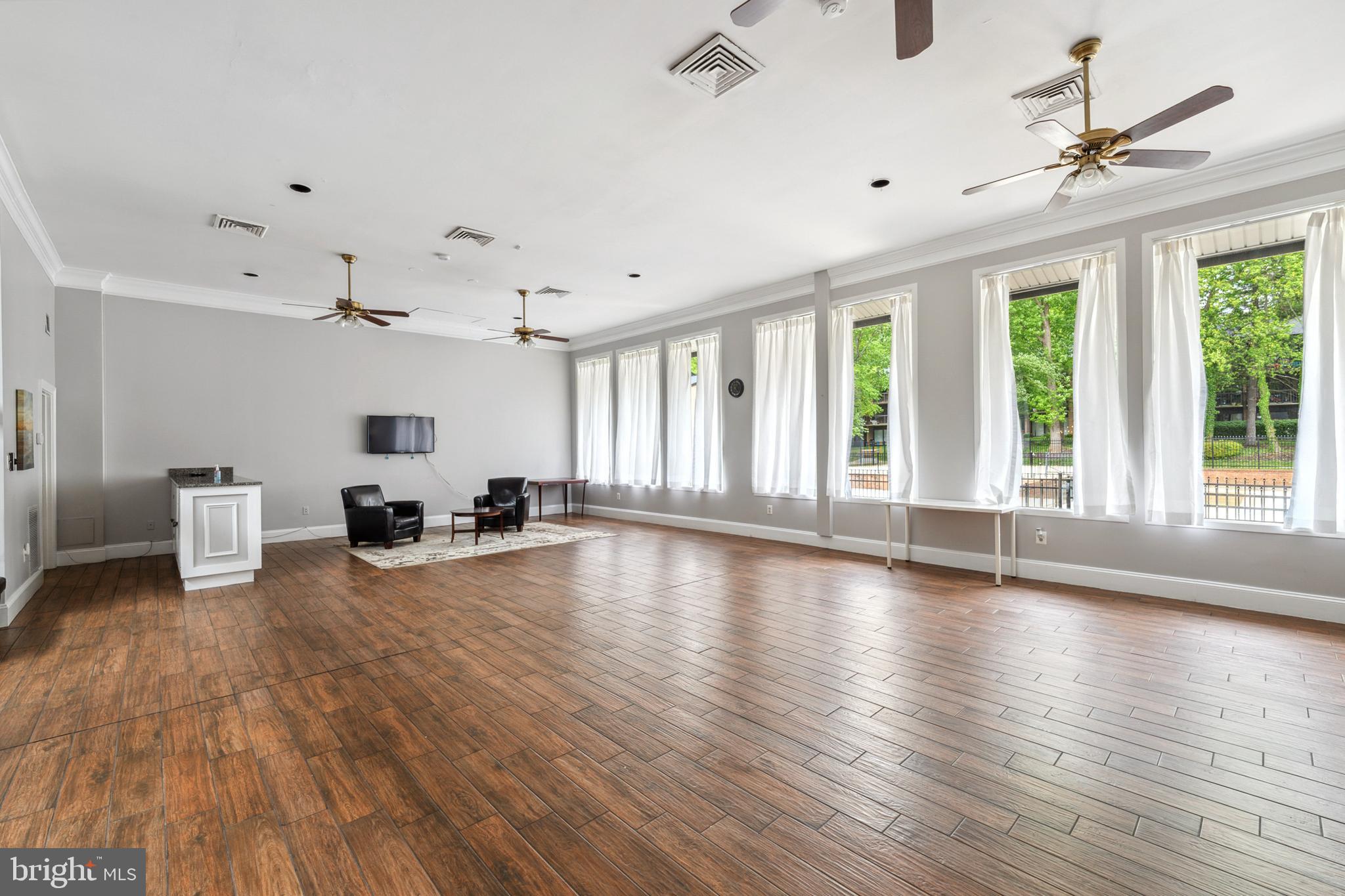HAWTHORNE VILLAGE - Residential