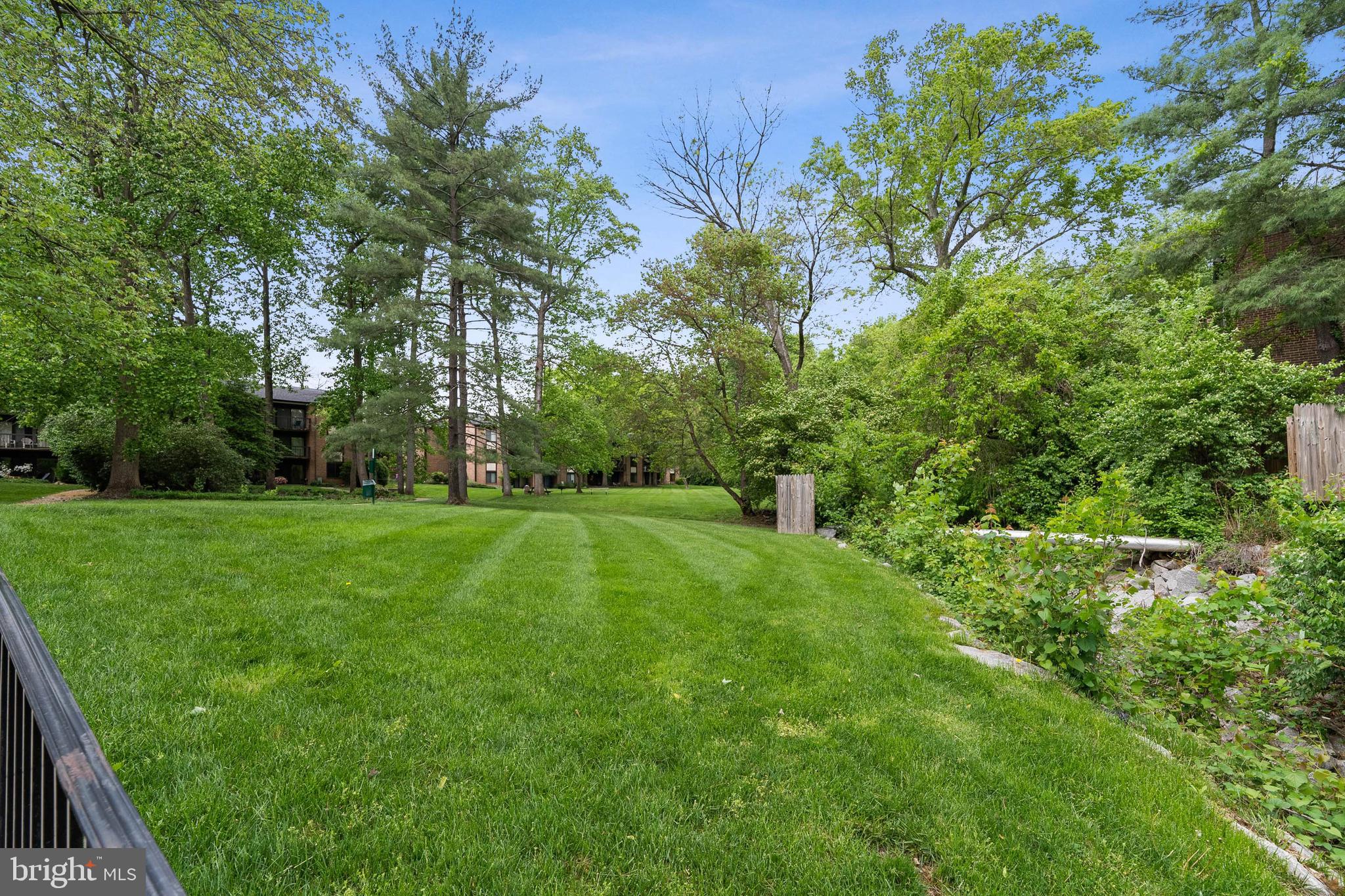 HAWTHORNE VILLAGE - Residential