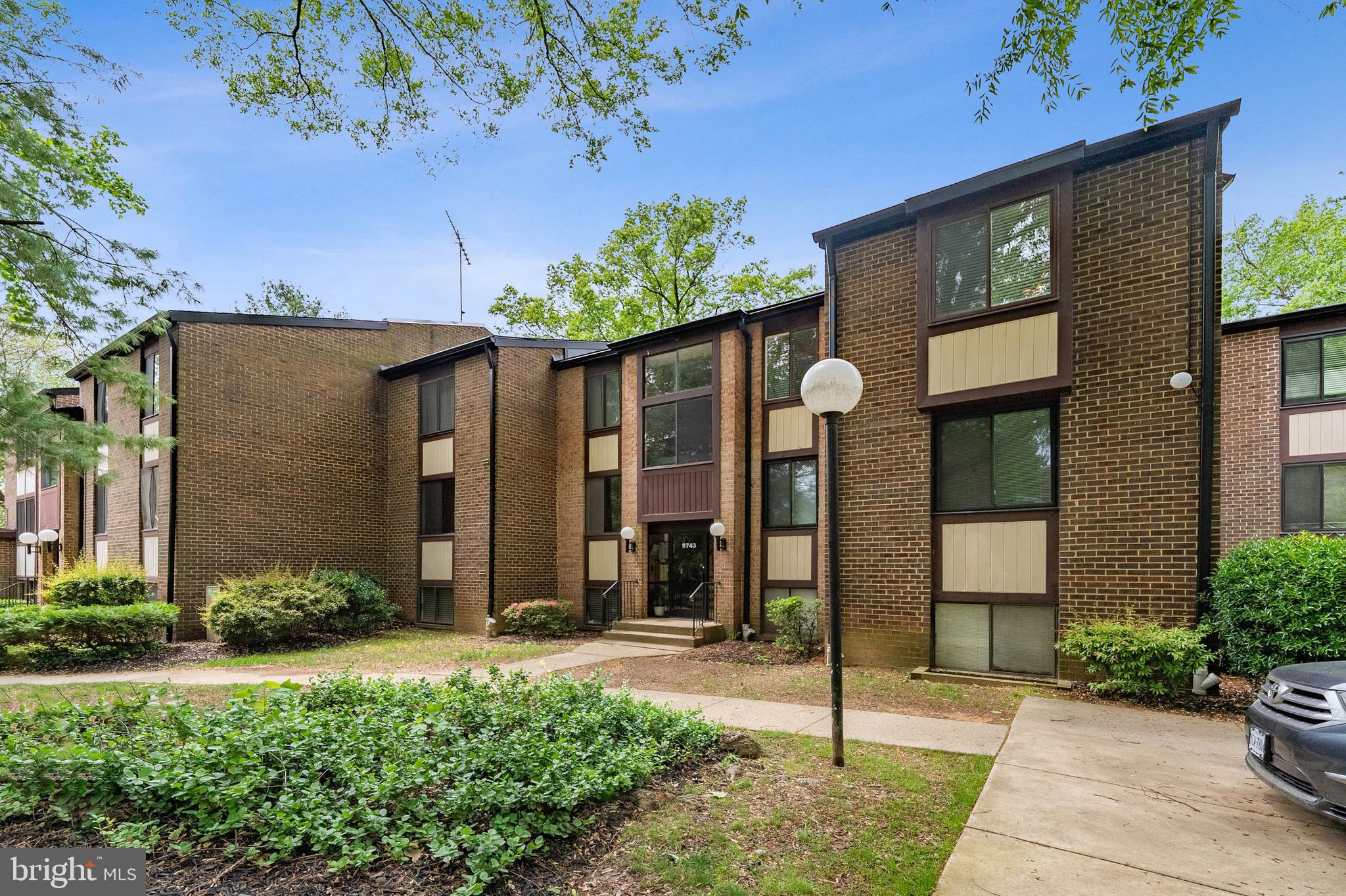 HAWTHORNE VILLAGE - Residential