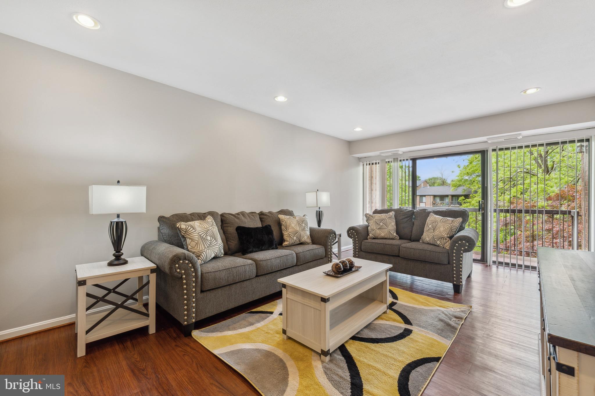 HAWTHORNE VILLAGE - Residential