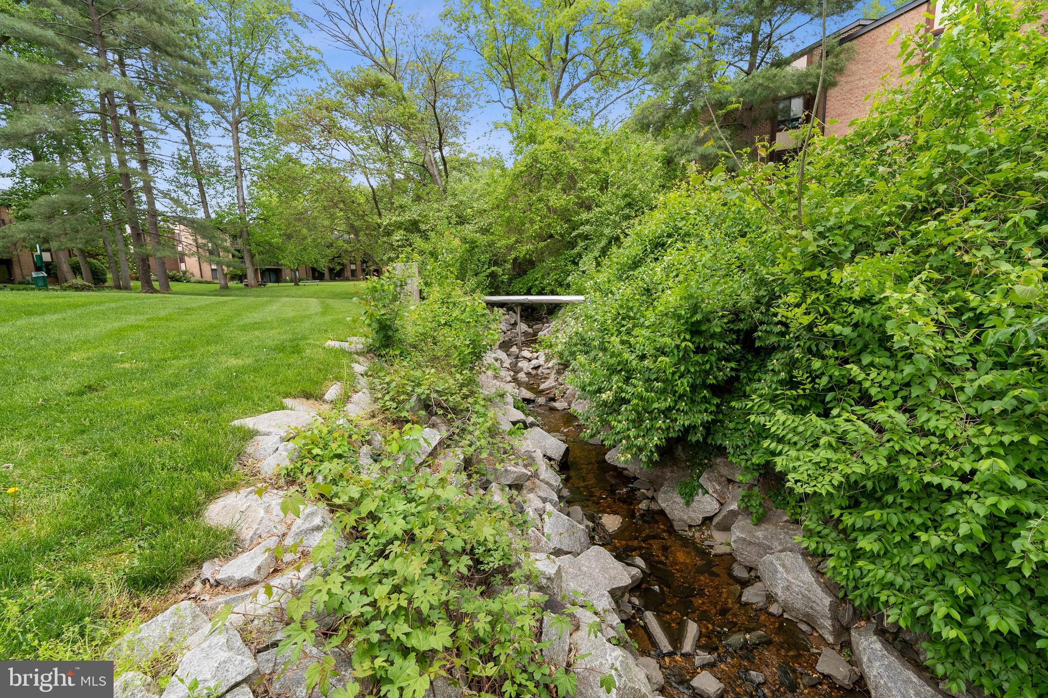 HAWTHORNE VILLAGE - Residential