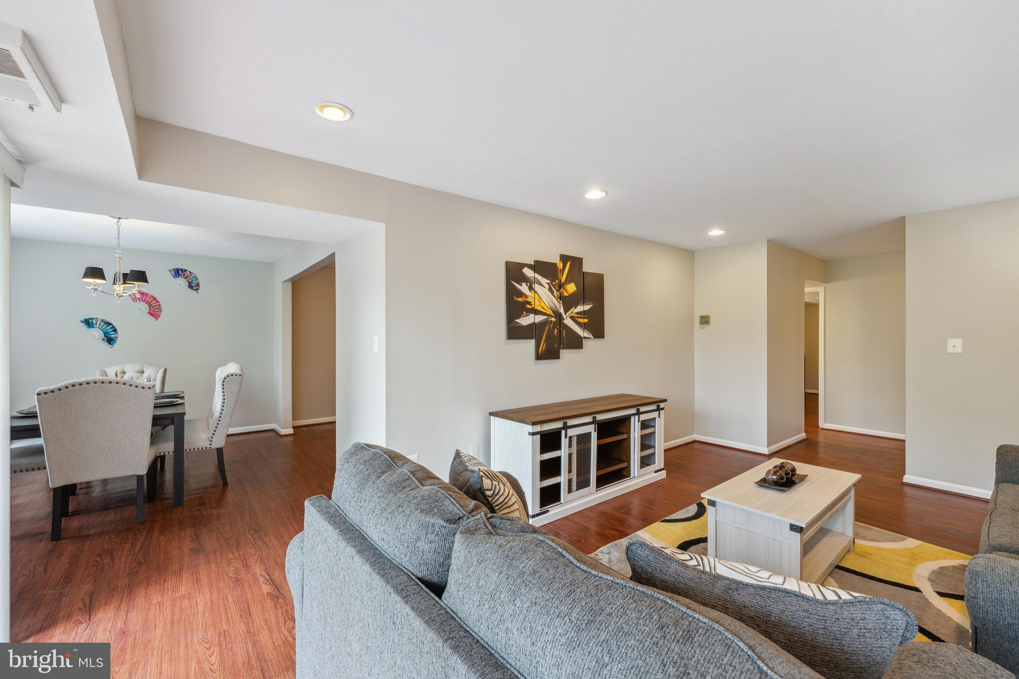 HAWTHORNE VILLAGE - Residential