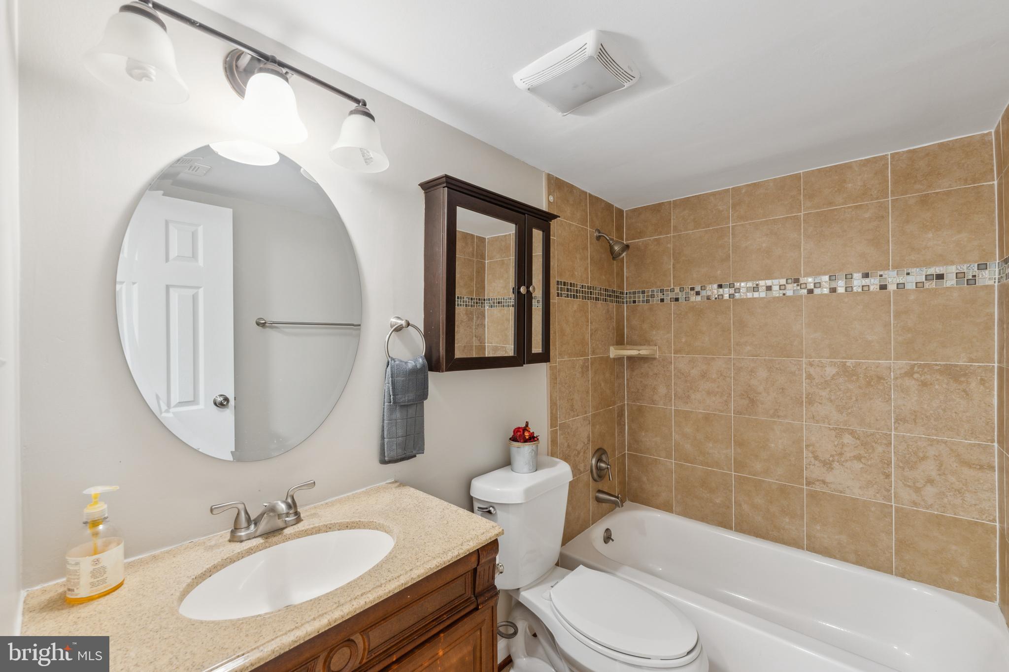 HAWTHORNE VILLAGE - Residential