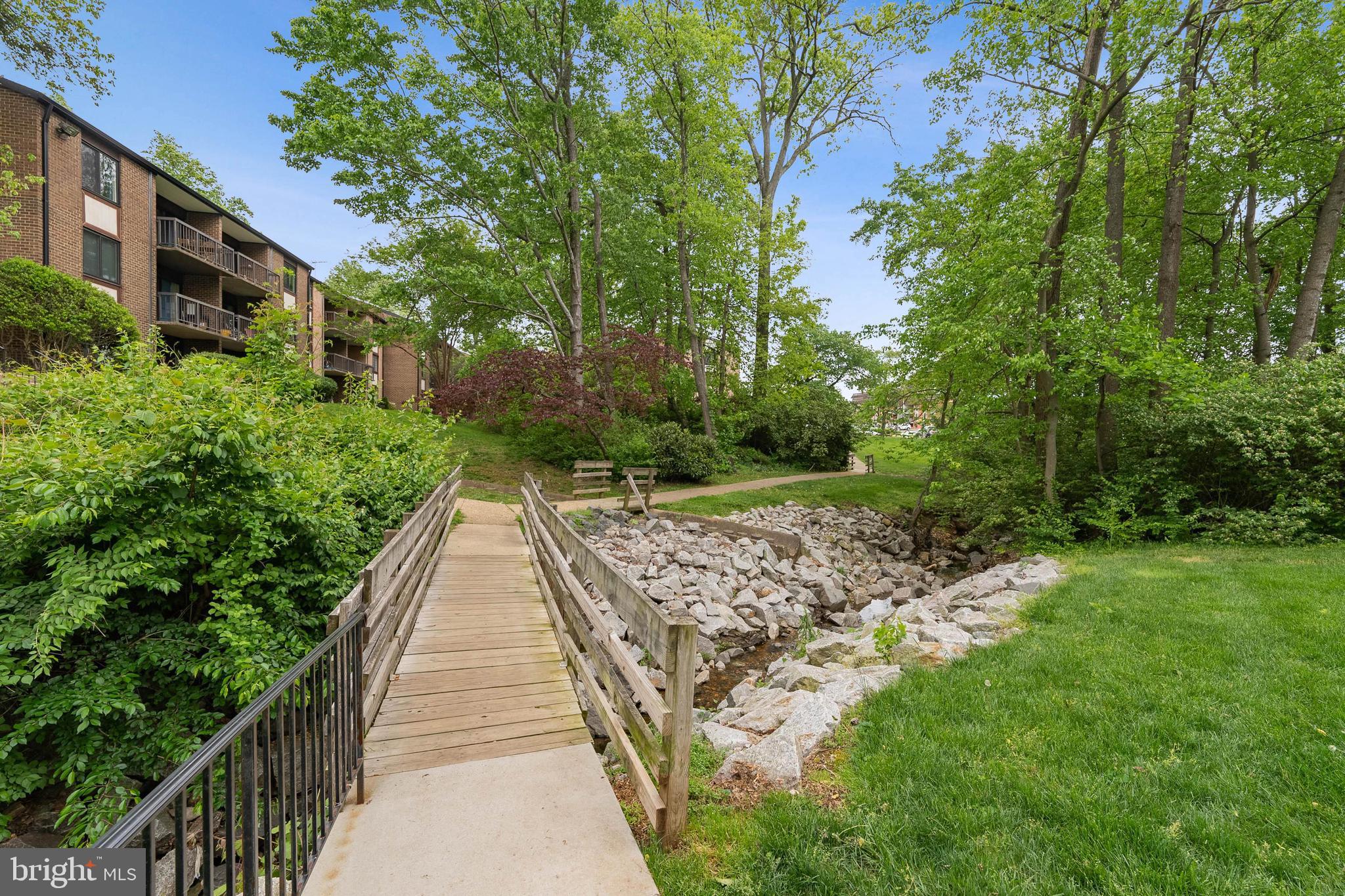 HAWTHORNE VILLAGE - Residential