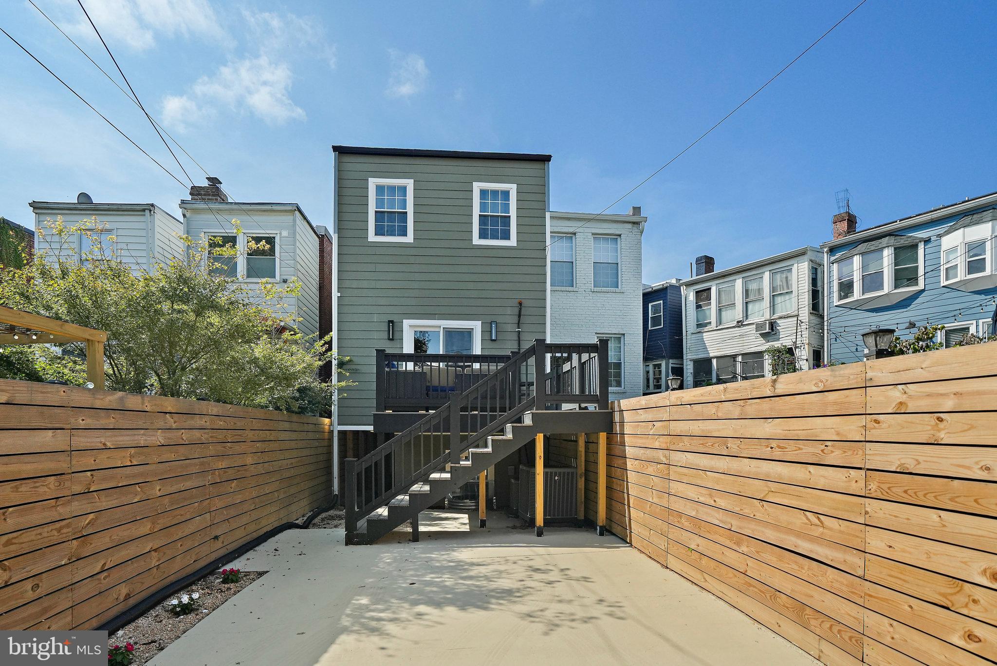 CAPITOL HILL - Residential