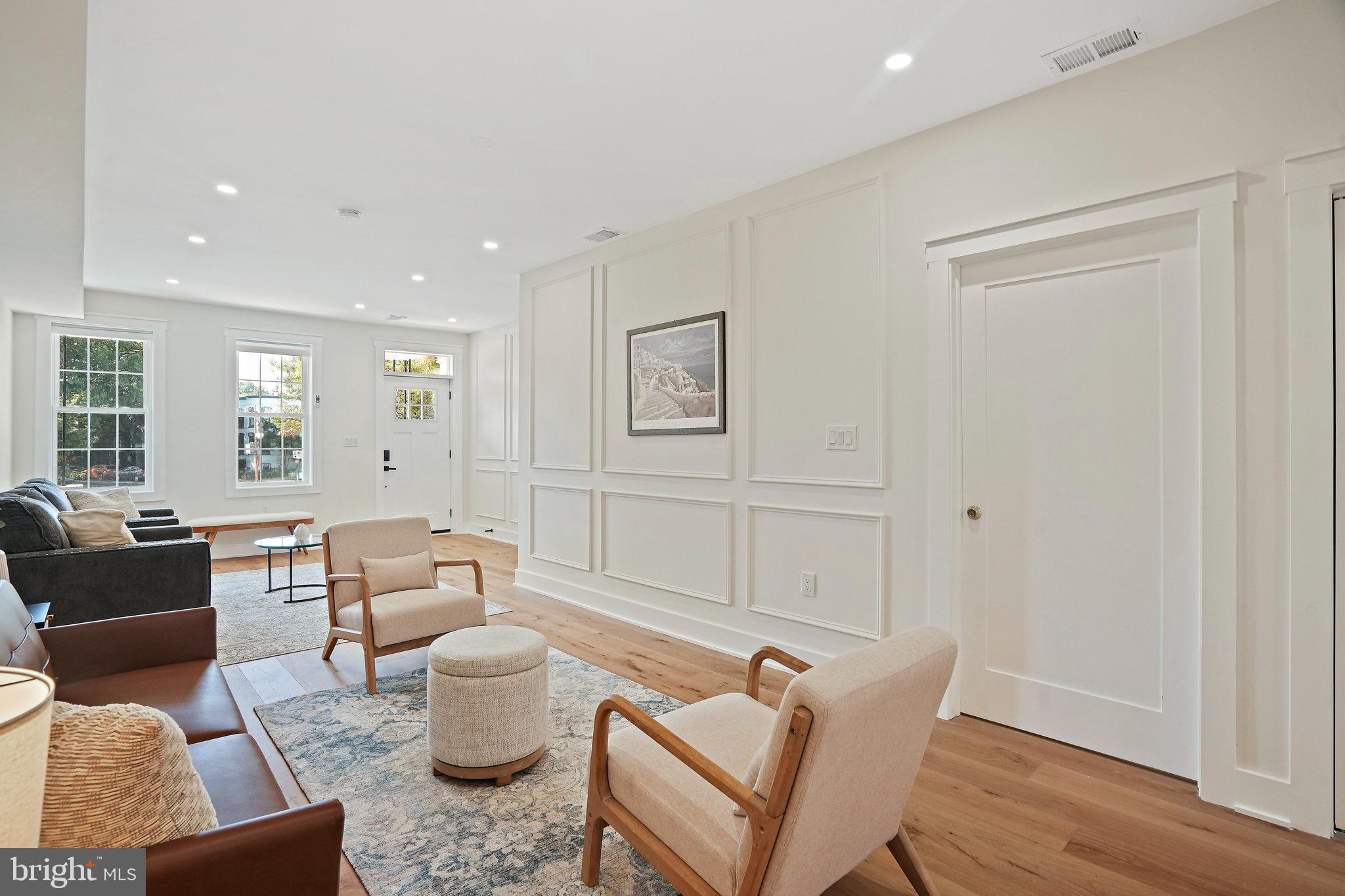 1404 MASSACHUSETTS AVENUE SE