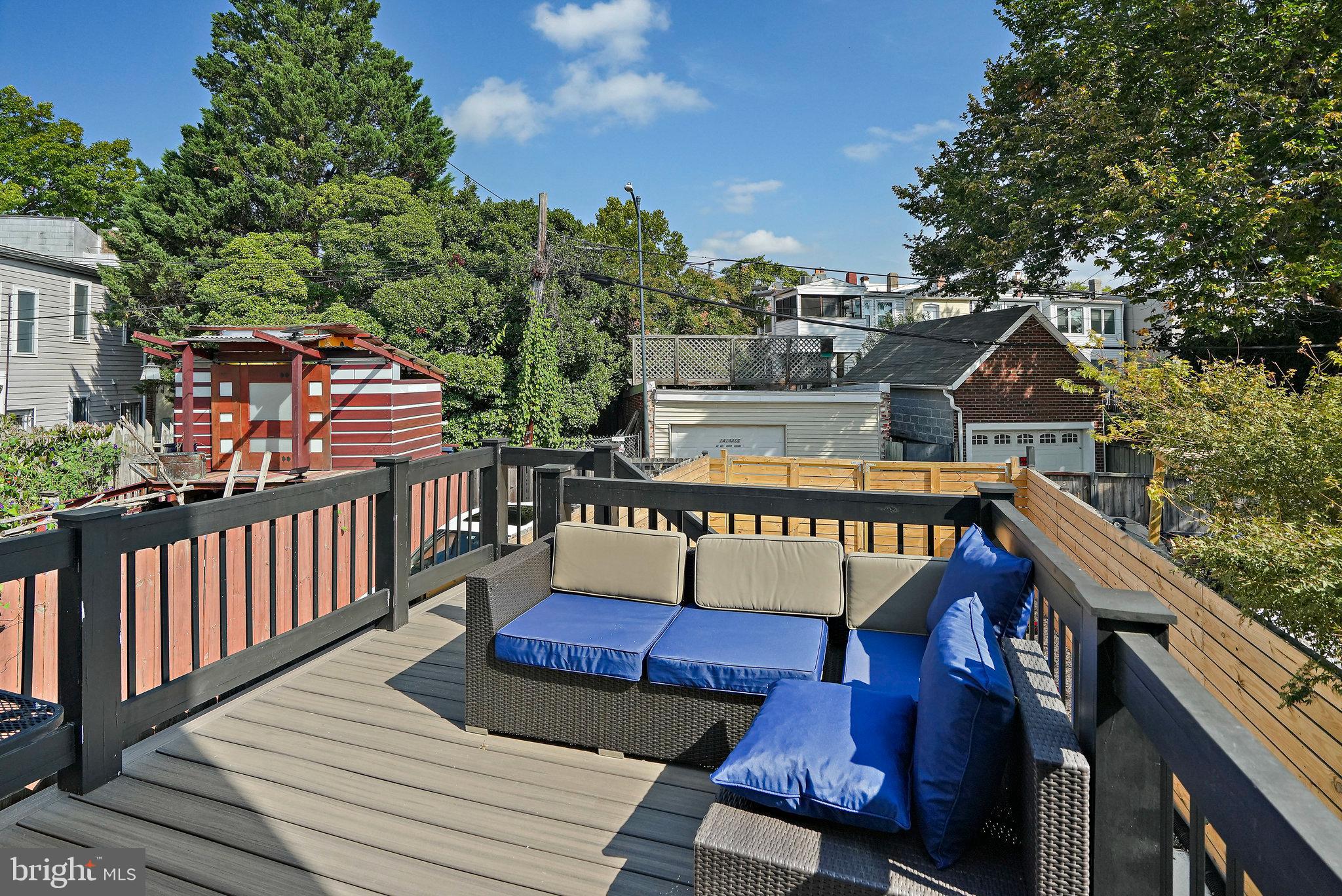 CAPITOL HILL - Residential