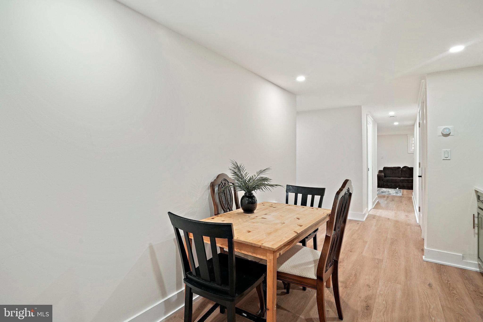 CAPITOL HILL - Residential