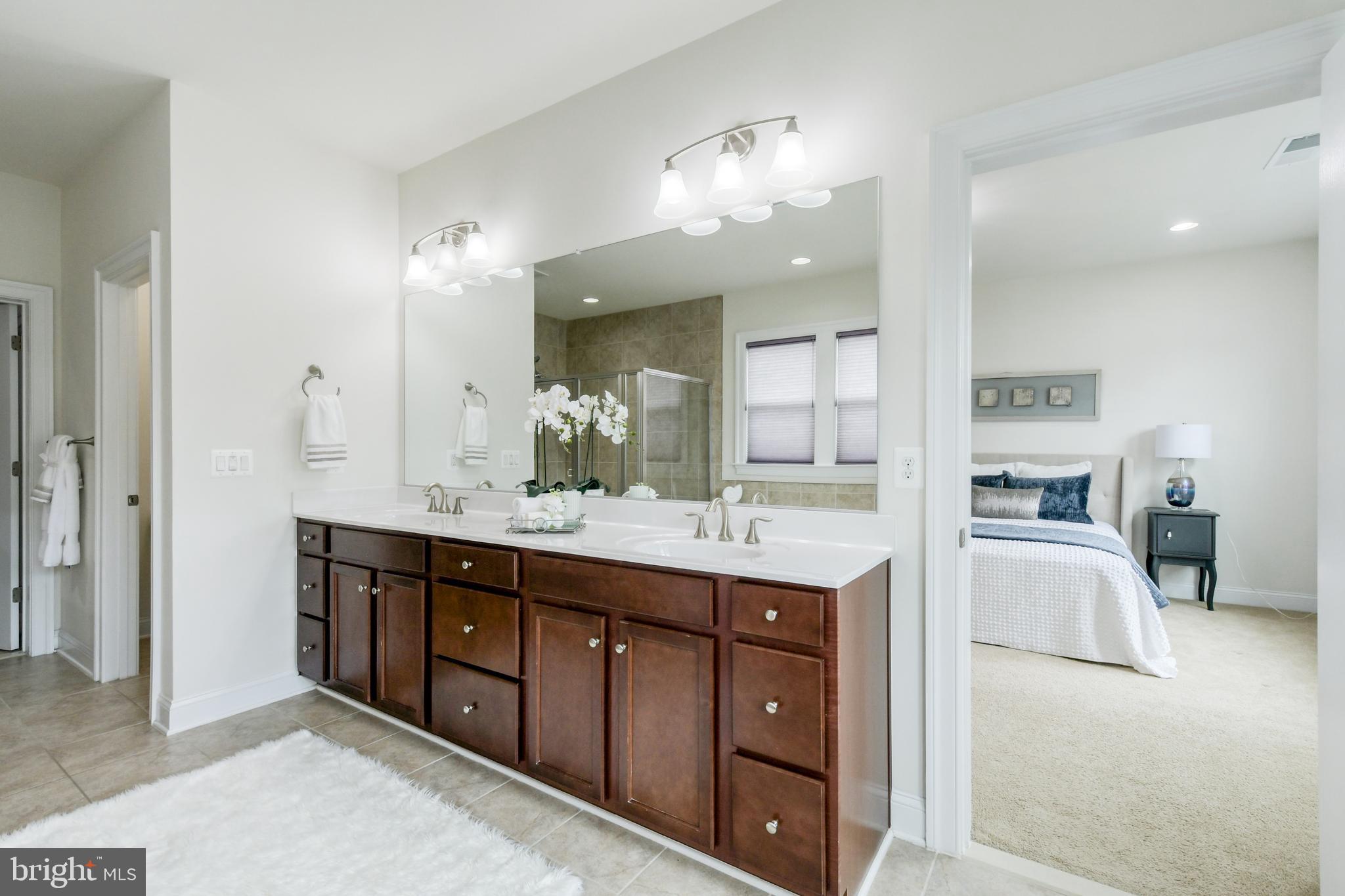 WESTBURY GLEN - Residential