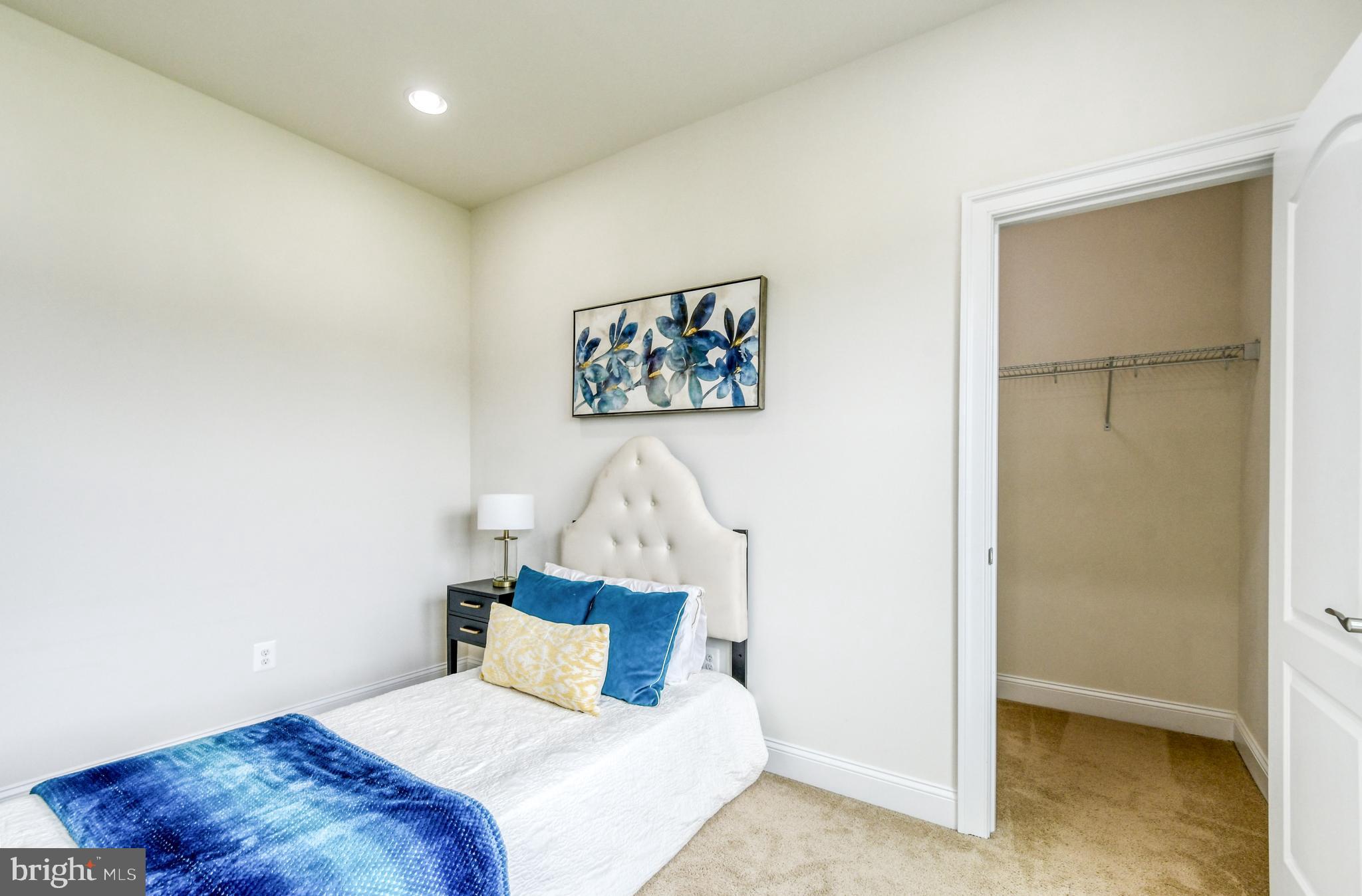 WESTBURY GLEN - Residential