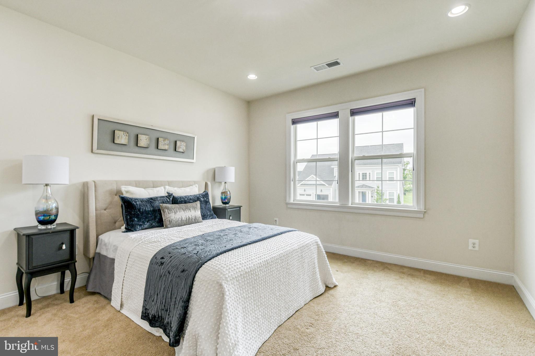 WESTBURY GLEN - Residential