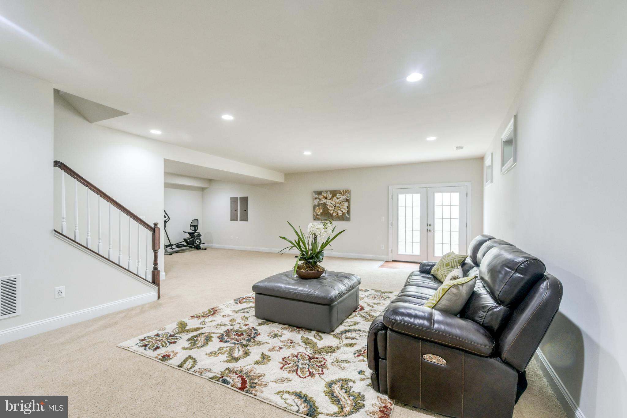 WESTBURY GLEN - Residential