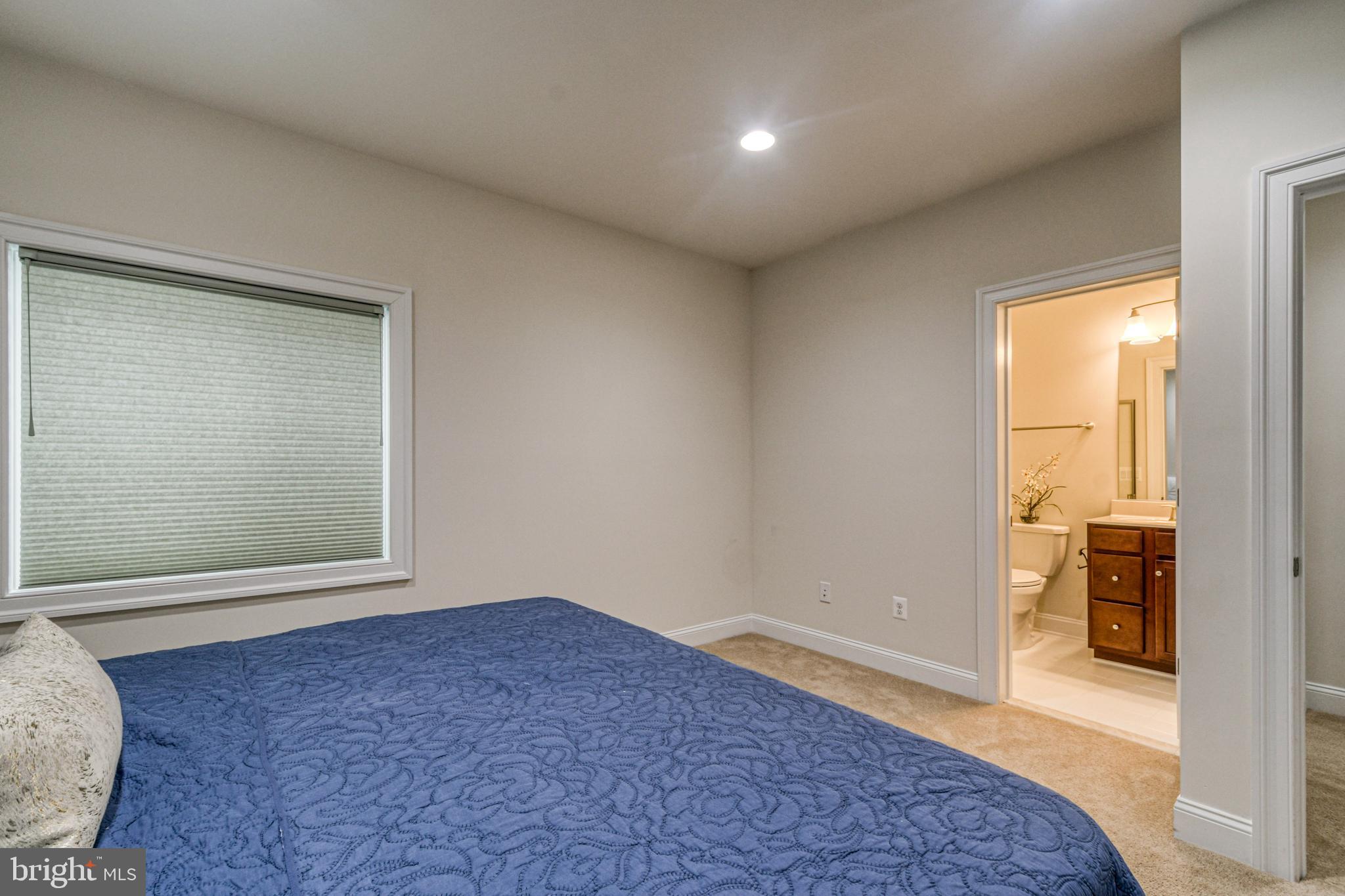 WESTBURY GLEN - Residential