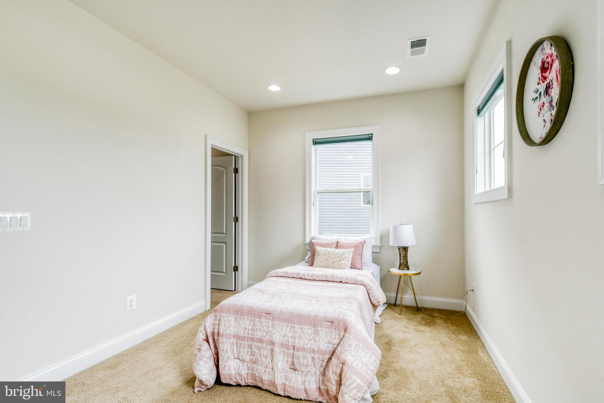 WESTBURY GLEN - Residential