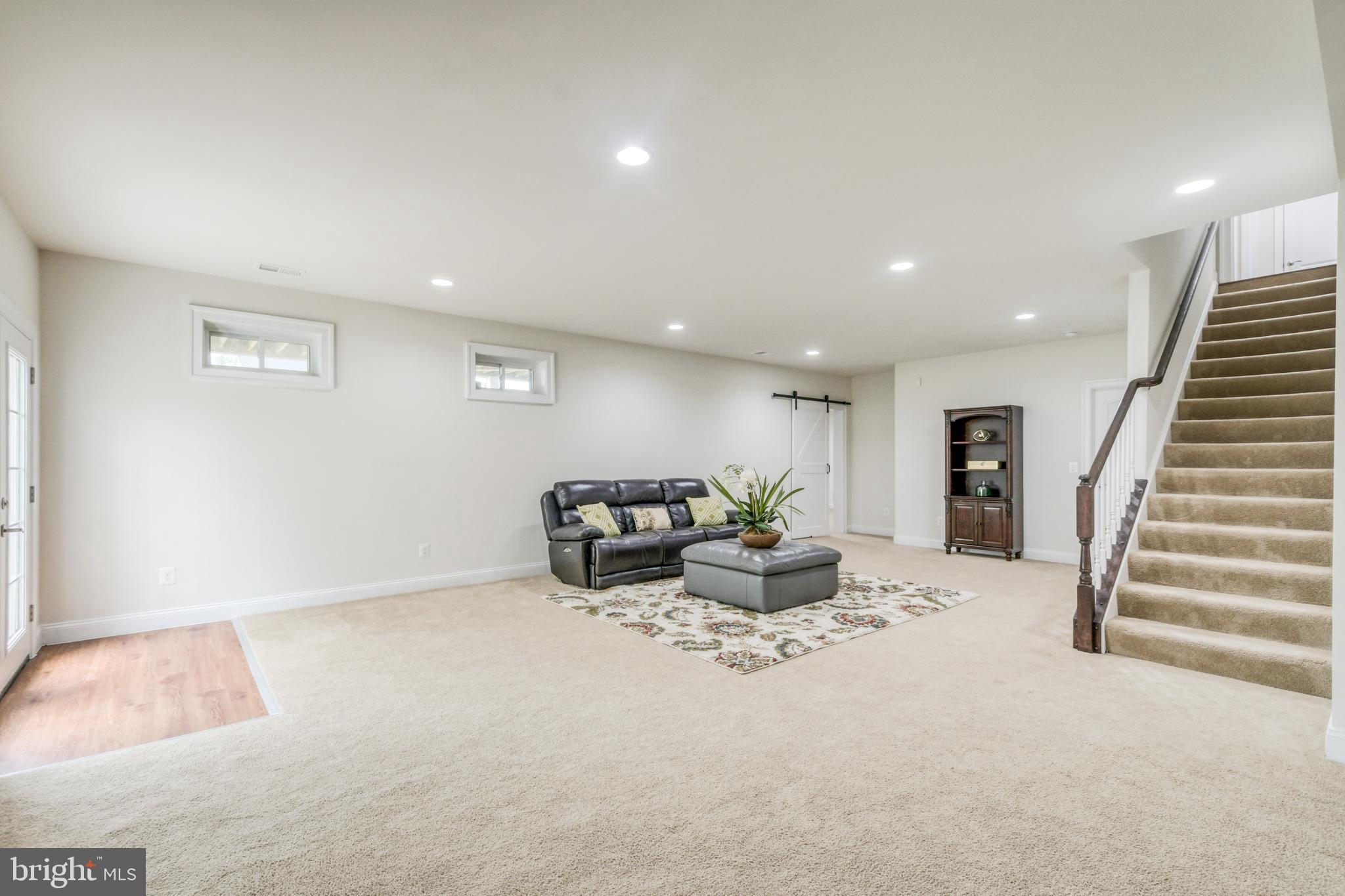 WESTBURY GLEN - Residential